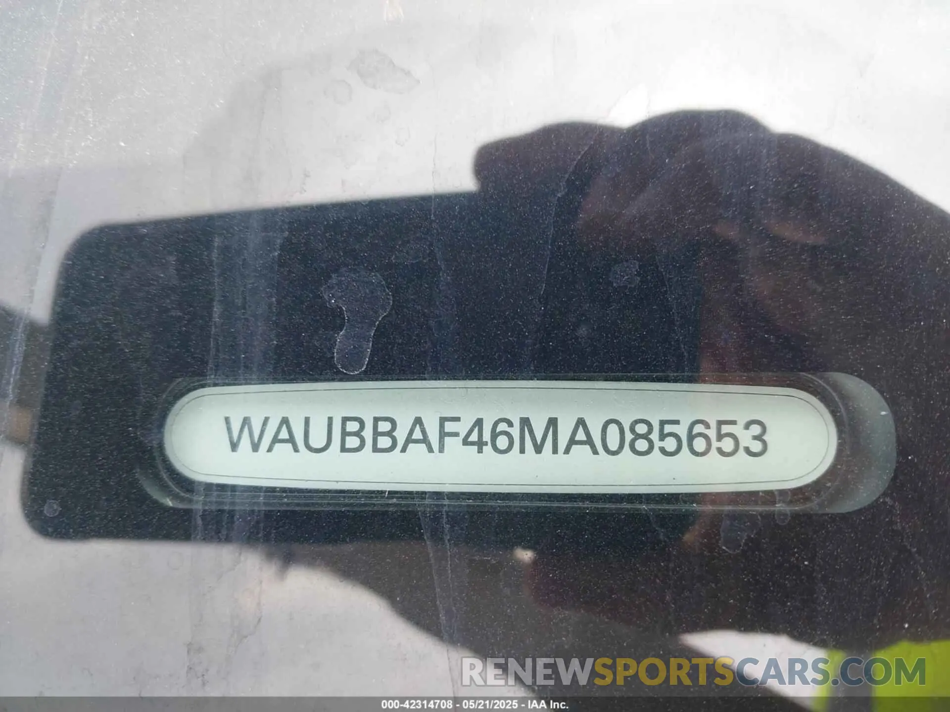 9 Photograph of a damaged car WAUBBAF46MA085653 AUDI A4 2021