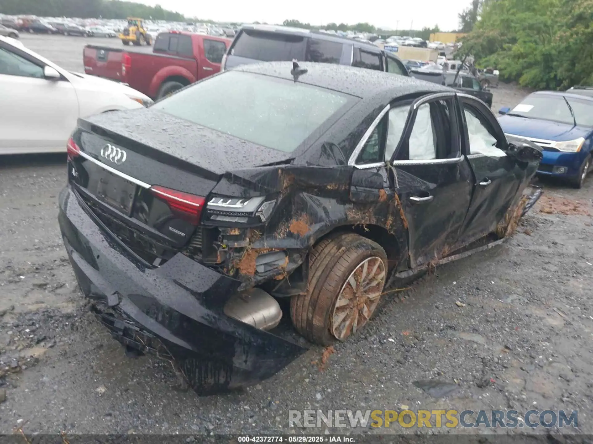 4 Photograph of a damaged car WAUBBAF47MA030208 AUDI A4 2021