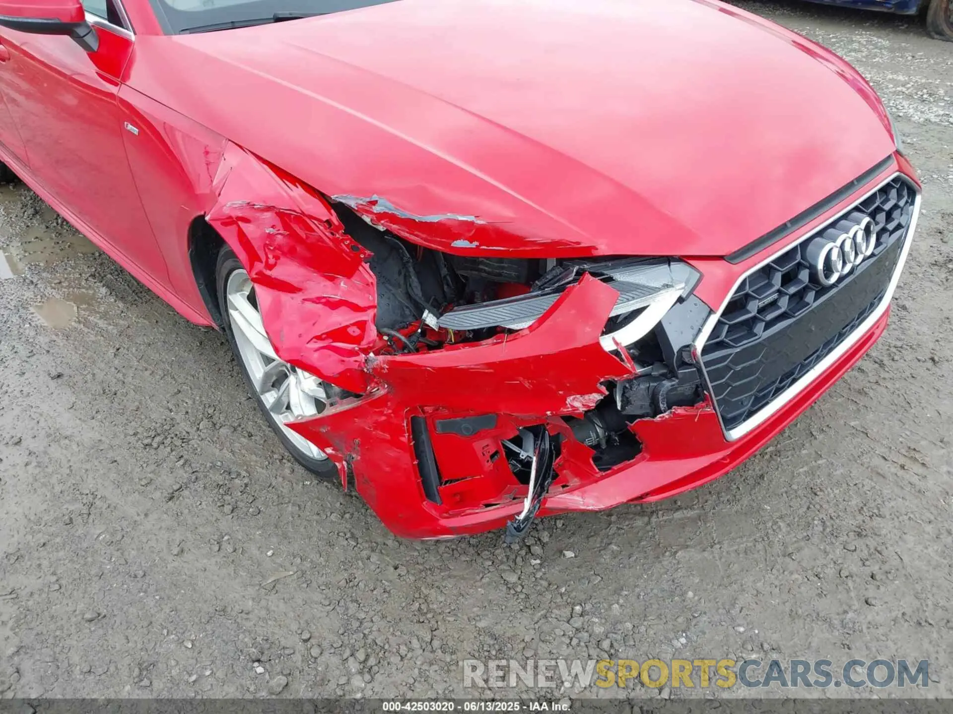 6 Photograph of a damaged car WAUDAAF4XMA013043 AUDI A4 2021