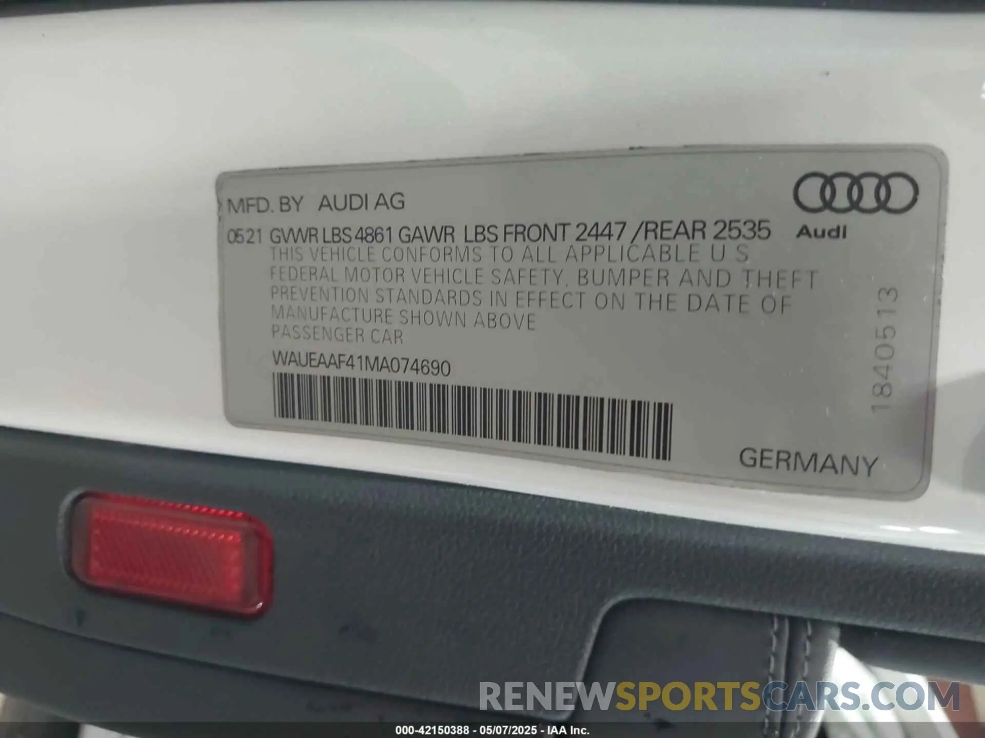 9 Photograph of a damaged car WAUEAAF41MA074690 AUDI A4 2021