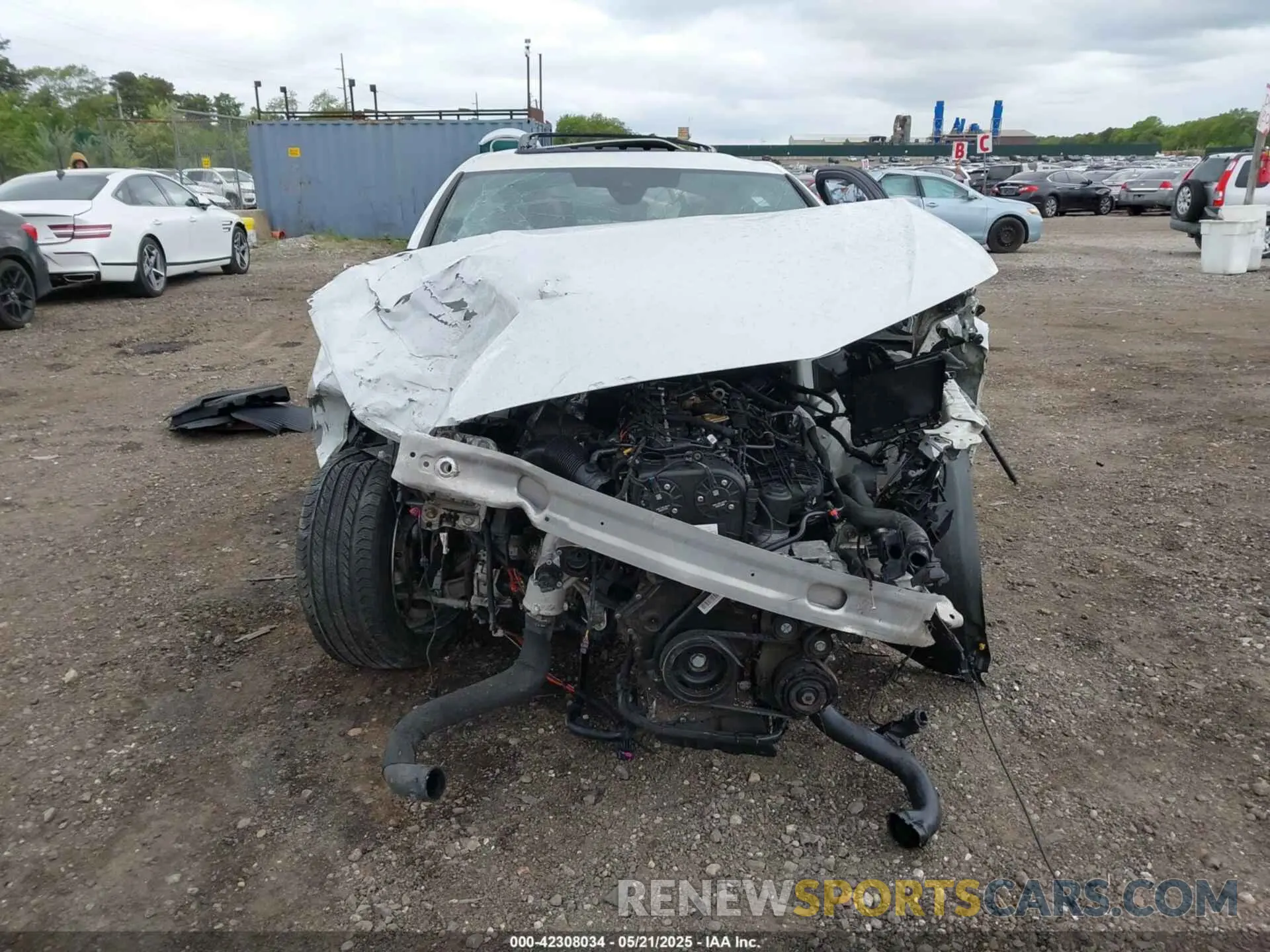6 Photograph of a damaged car WAUEAAF42MA086122 AUDI A4 2021
