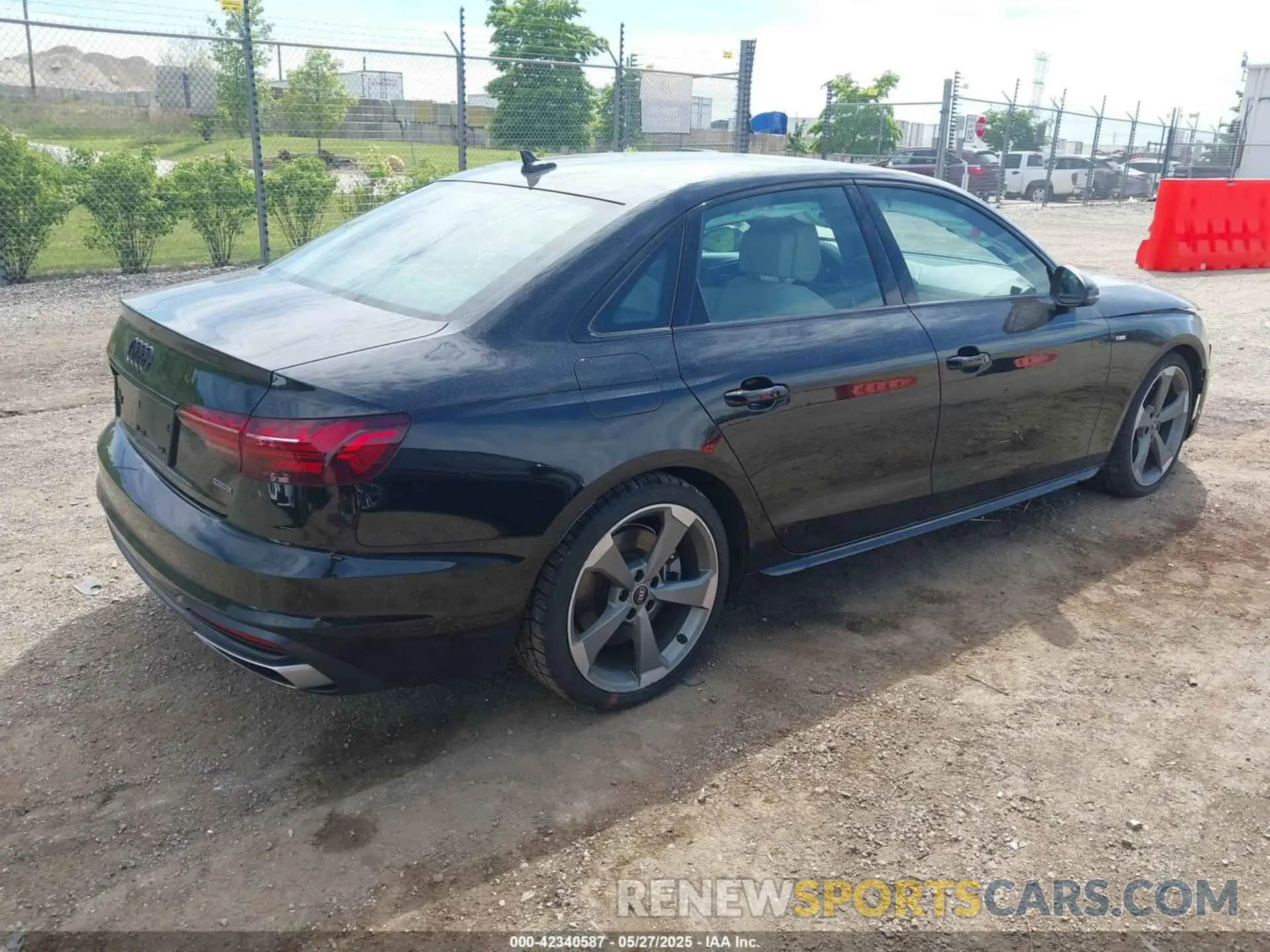 4 Photograph of a damaged car WAUEAAF44MN007168 AUDI A4 2021