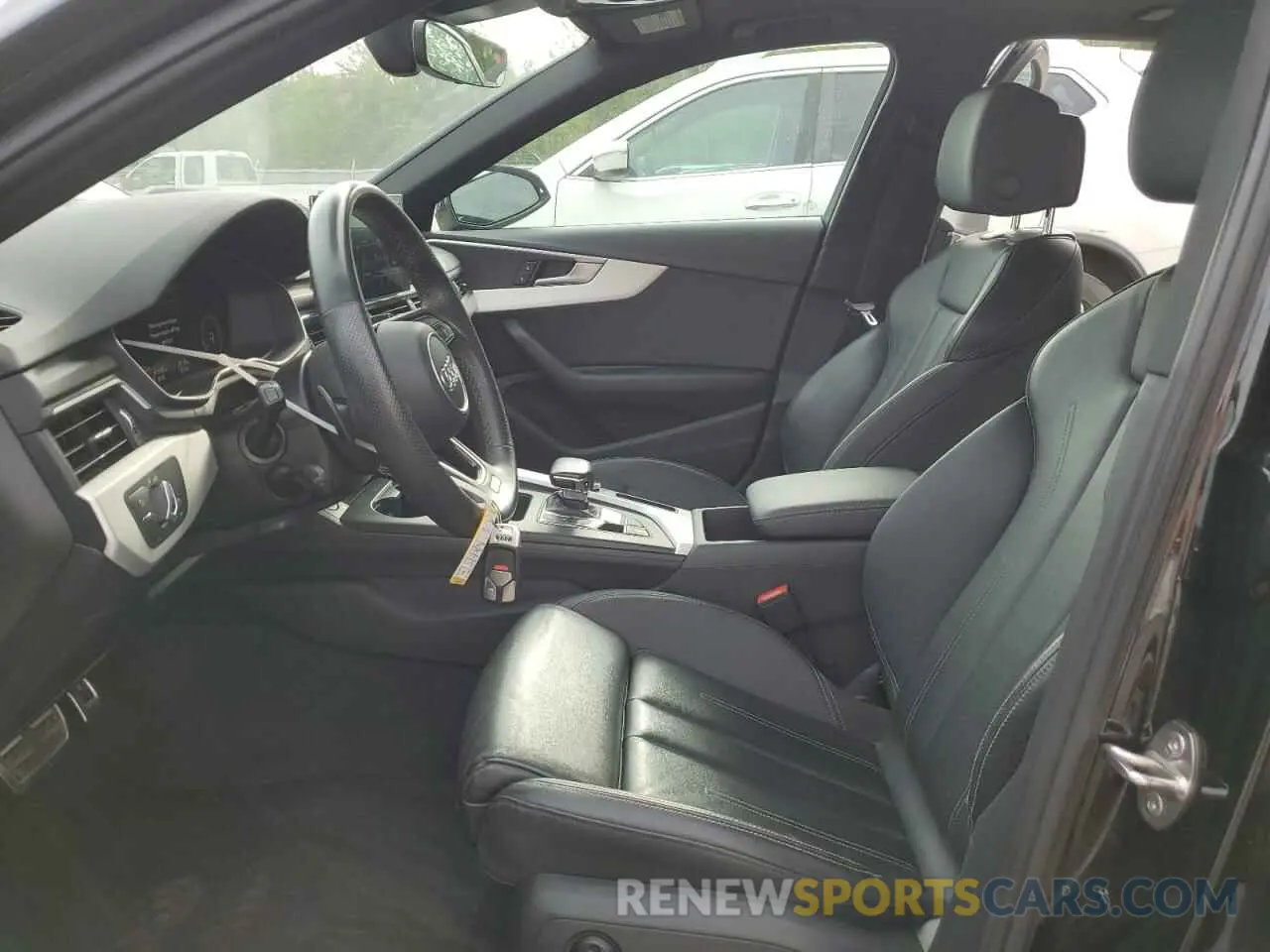 7 Photograph of a damaged car WAUEAAF46MN016129 AUDI A4 2021
