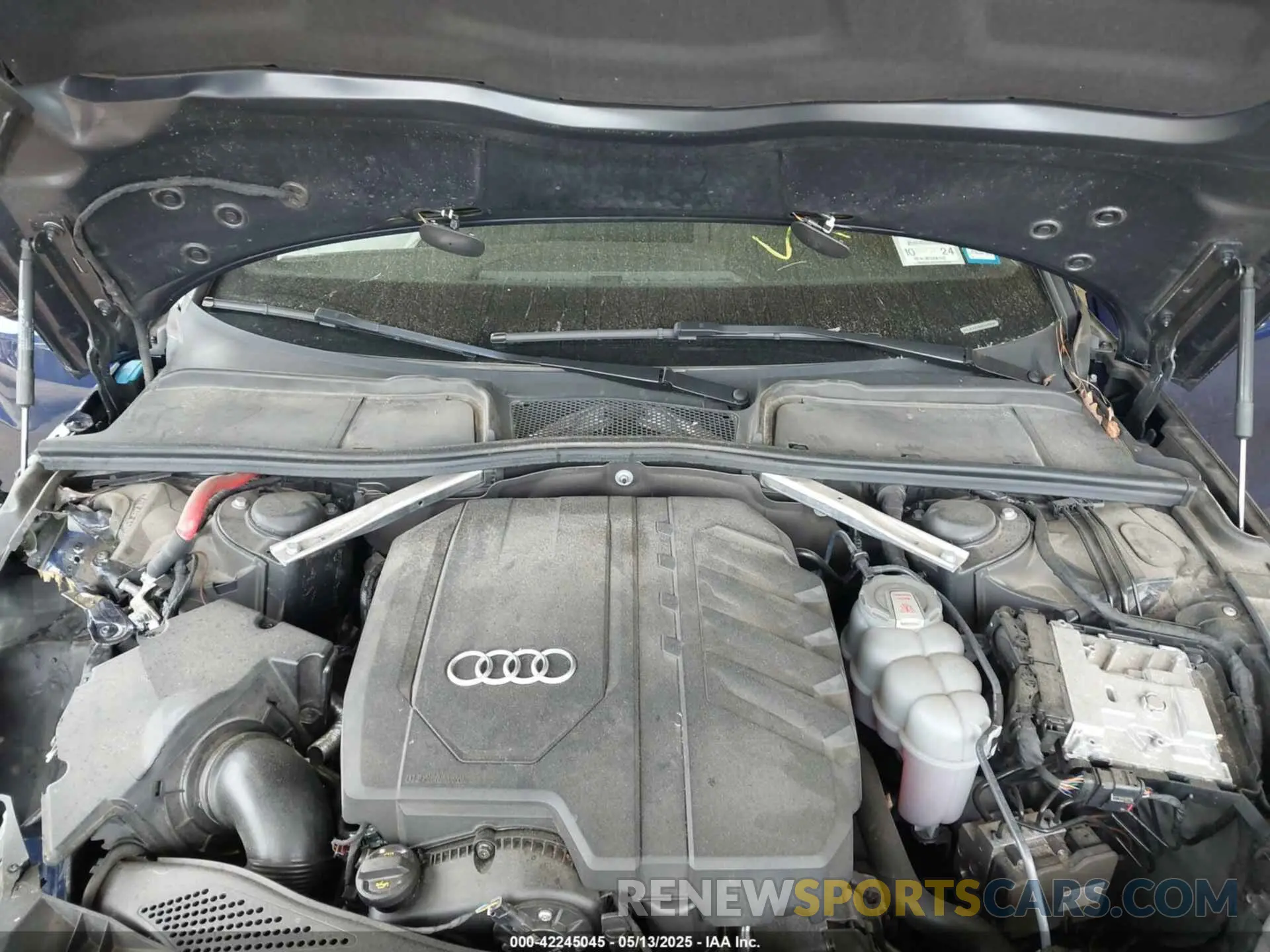 10 Photograph of a damaged car WAUEABF44MA086404 AUDI A4 2021