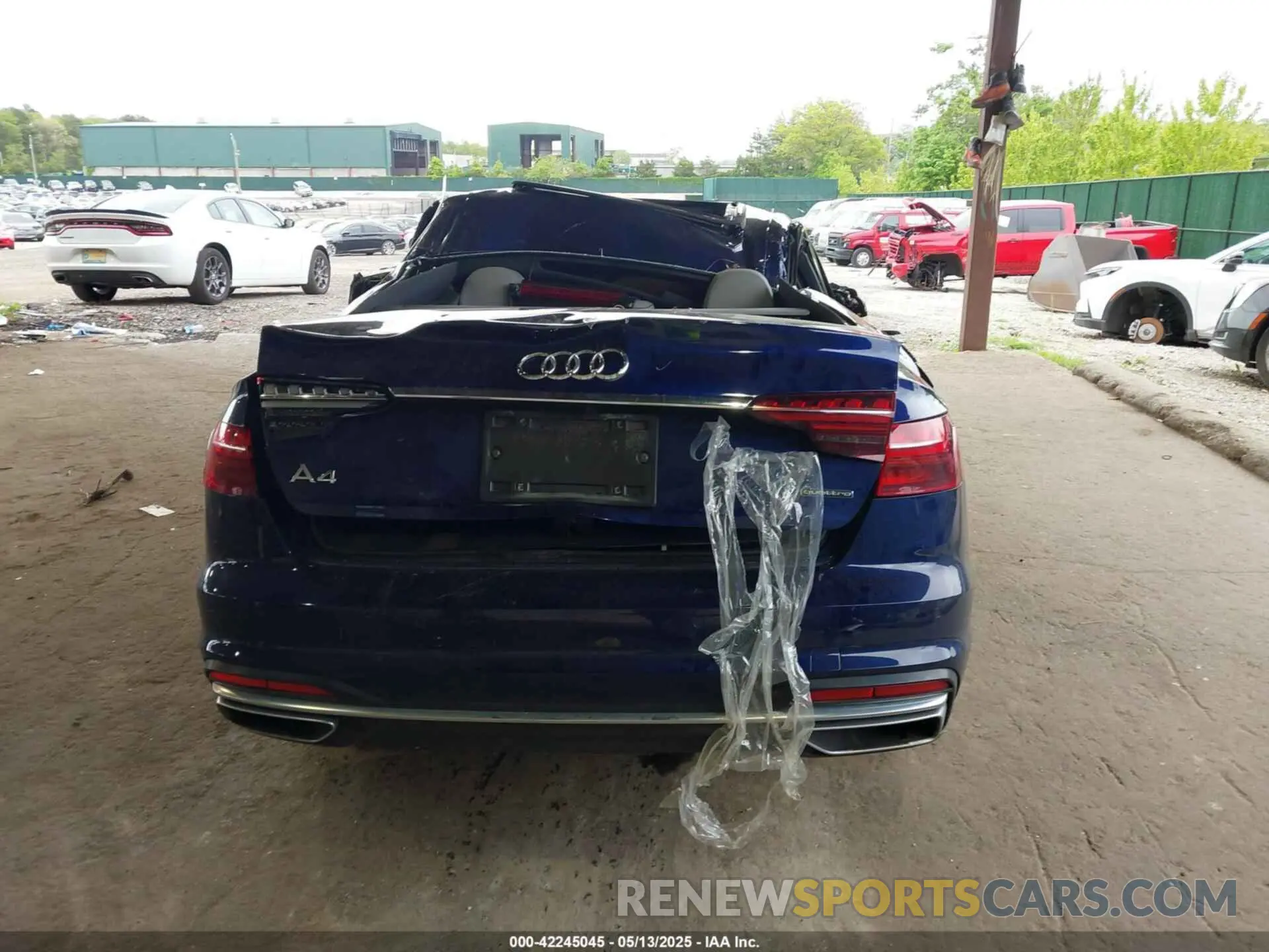 17 Photograph of a damaged car WAUEABF44MA086404 AUDI A4 2021