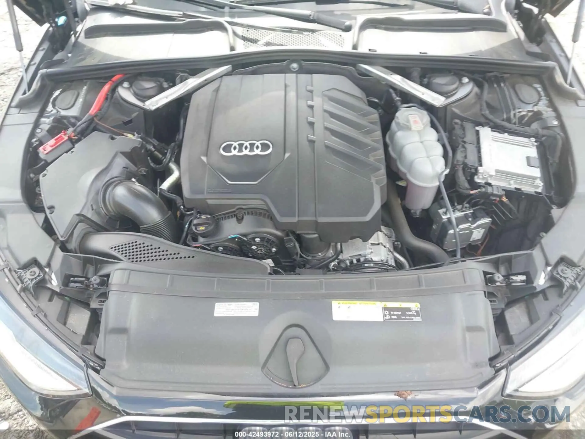 10 Photograph of a damaged car WAUABAF42NN001964 AUDI A4 2022