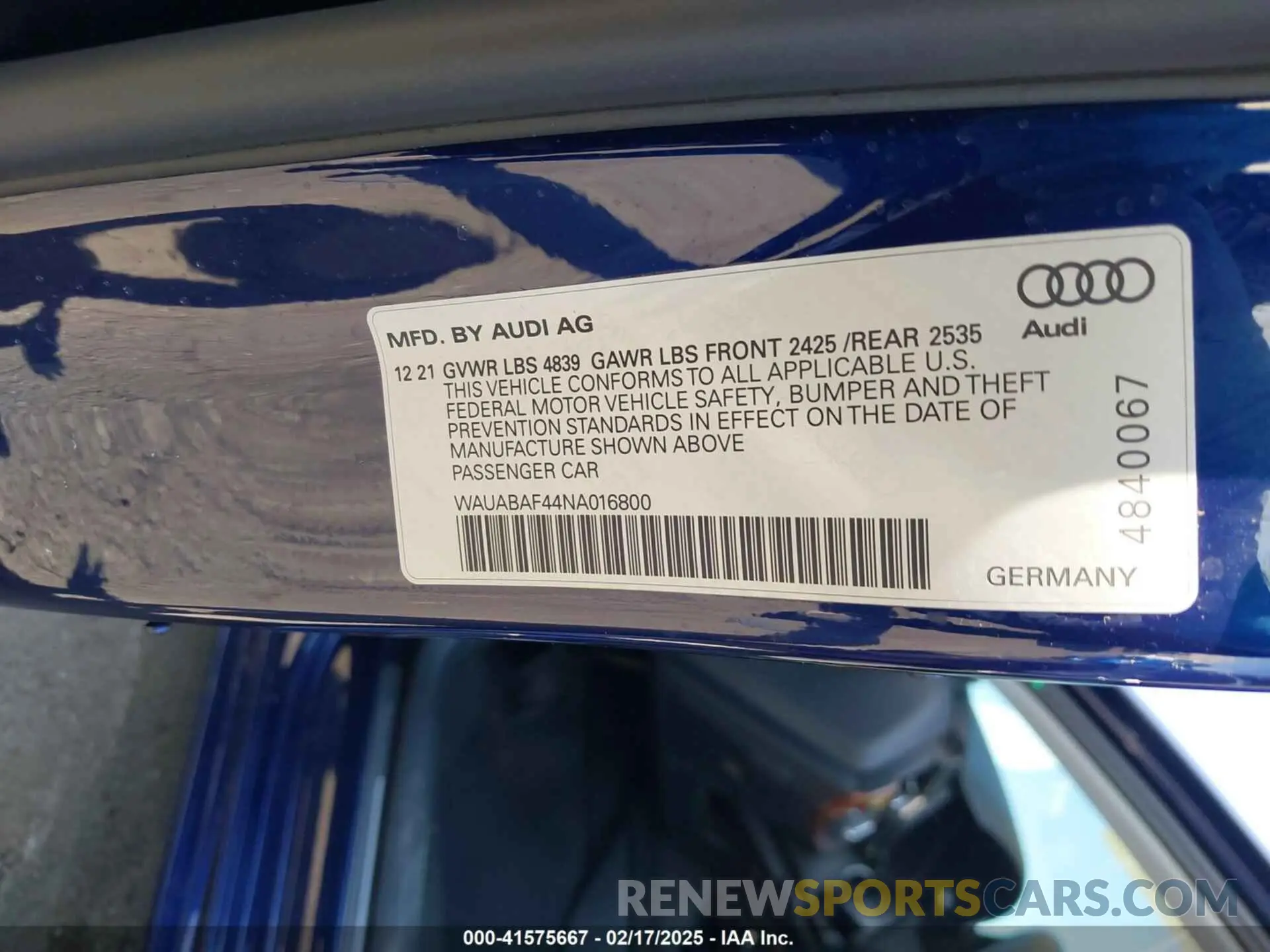 9 Photograph of a damaged car WAUABAF44NA016800 AUDI A4 2022