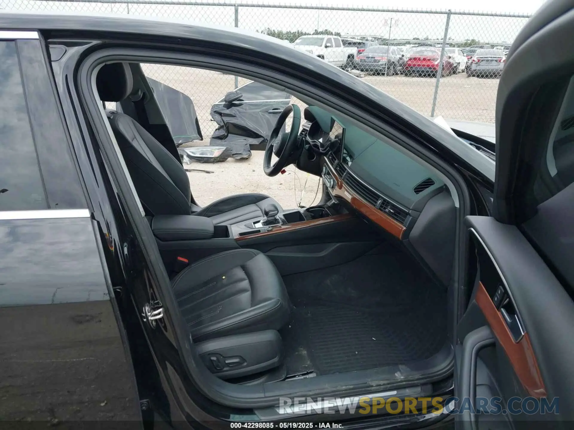 5 Photograph of a damaged car WAUABAF44NA018899 AUDI A4 2022