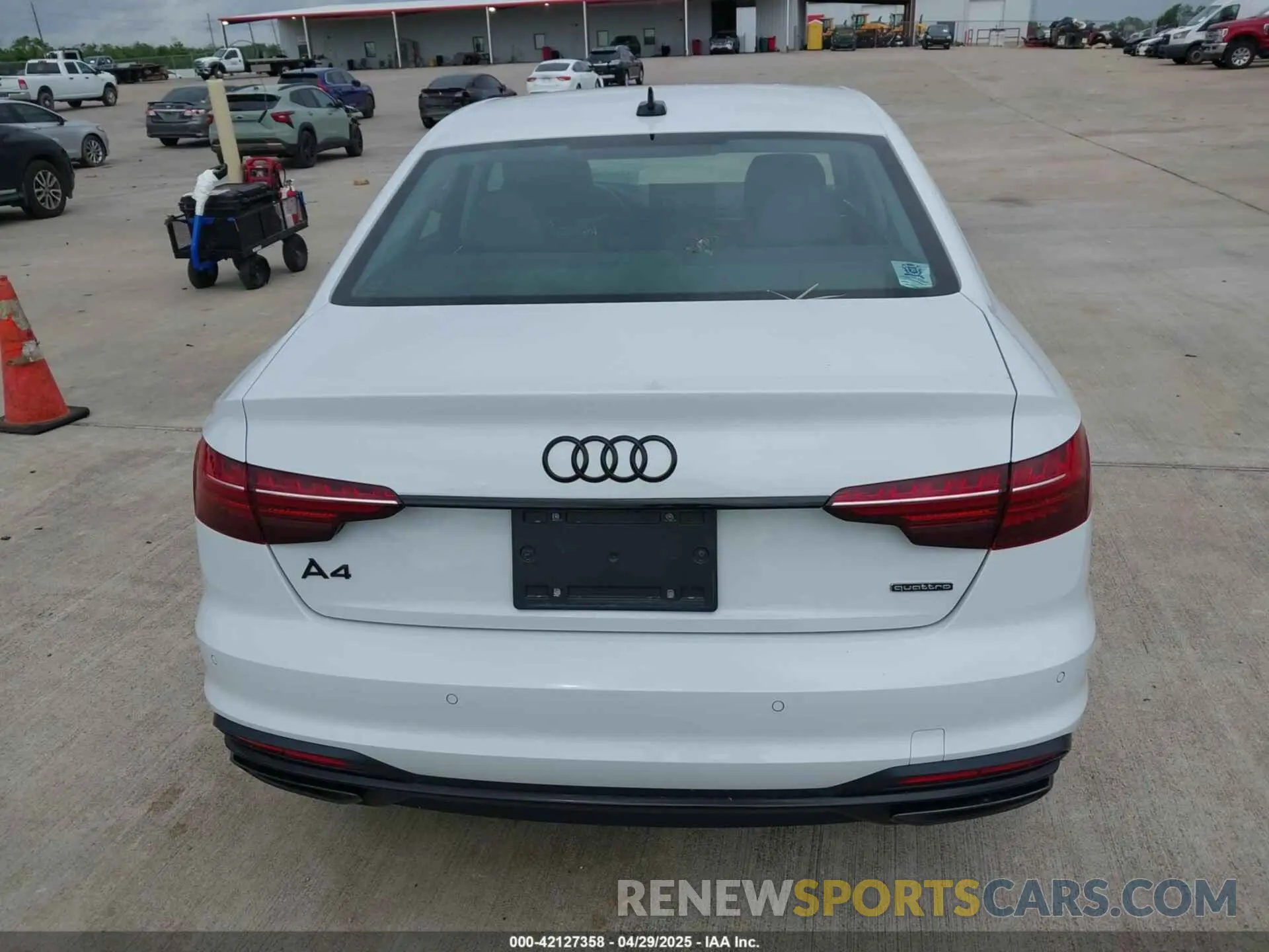16 Photograph of a damaged car WAUBBAF48NN009765 AUDI A4 2022