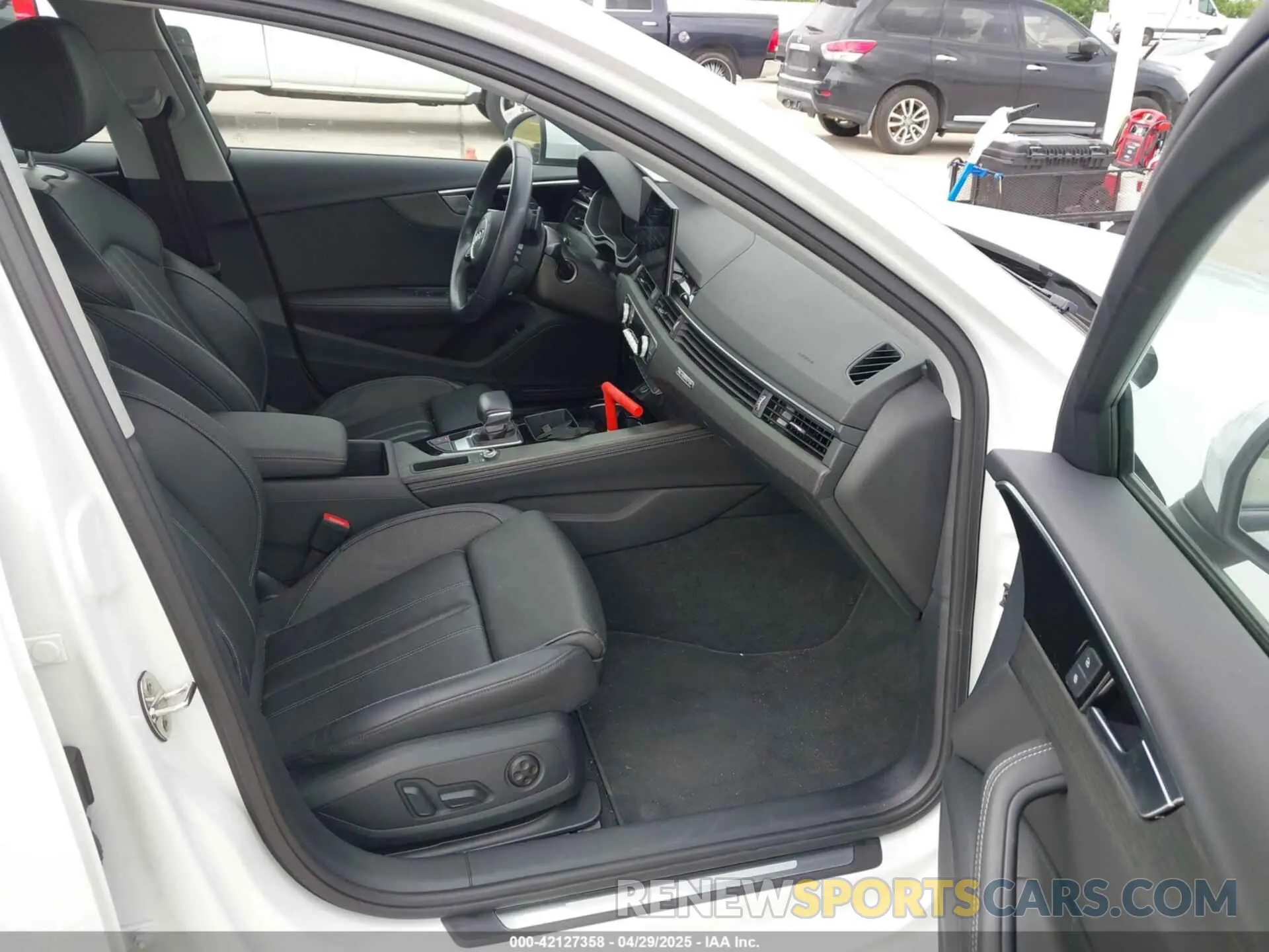 5 Photograph of a damaged car WAUBBAF48NN009765 AUDI A4 2022
