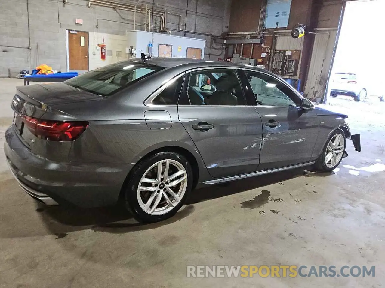 3 Photograph of a damaged car WAUEAAF40NN015284 AUDI A4 2022