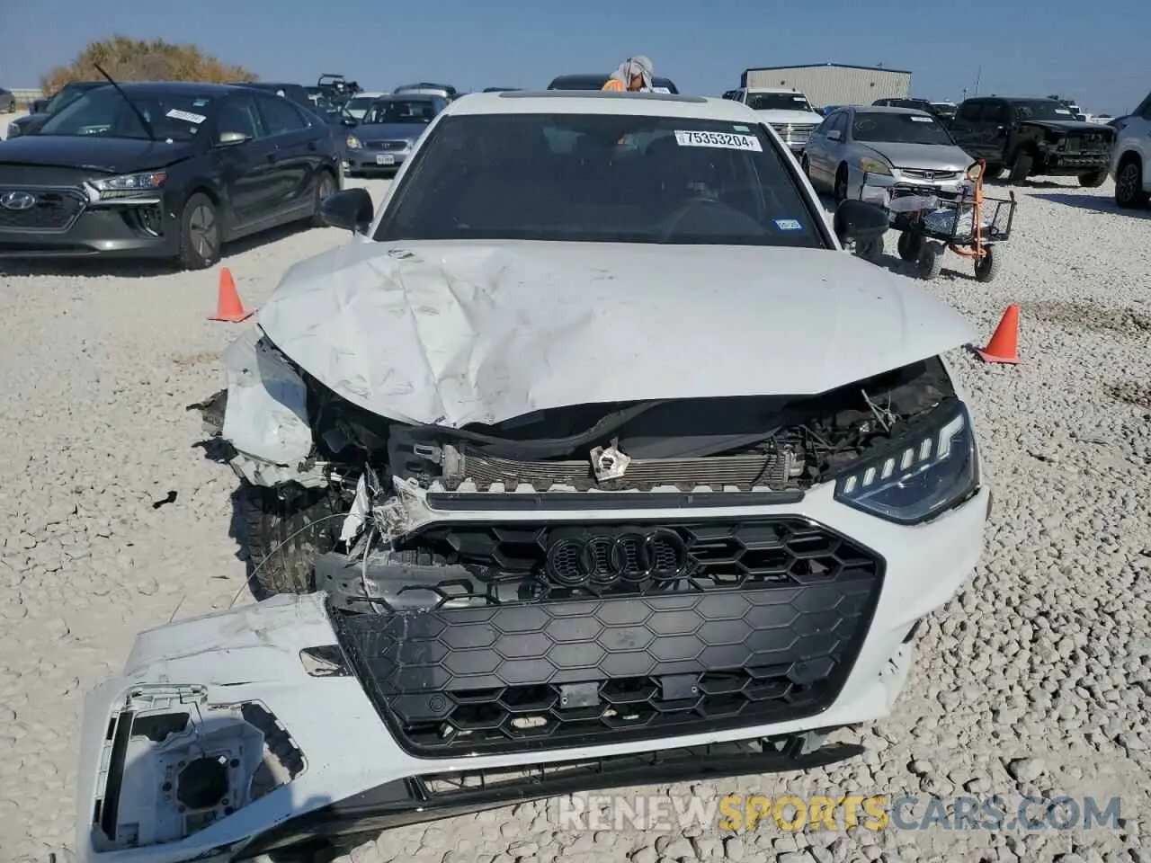 5 Photograph of a damaged car WAUEAAF44NN007253 AUDI A4 2022