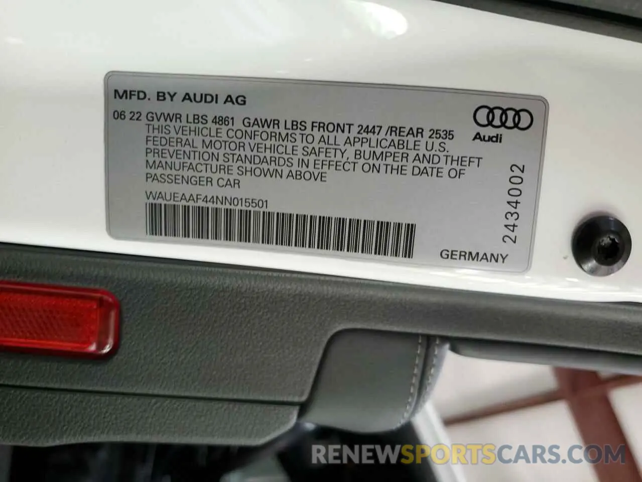 13 Photograph of a damaged car WAUEAAF44NN015501 AUDI A4 2022