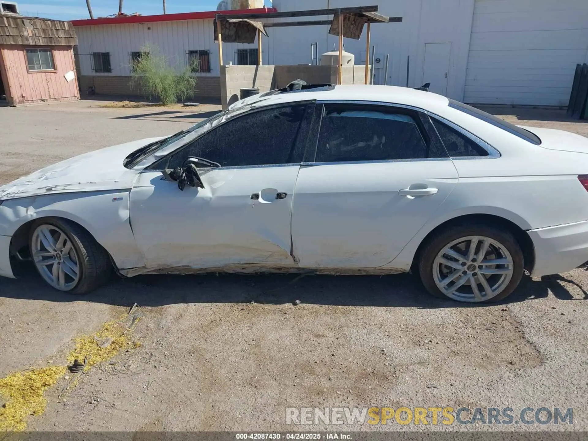 15 Photograph of a damaged car WAUEAAF45NN013501 AUDI A4 2022