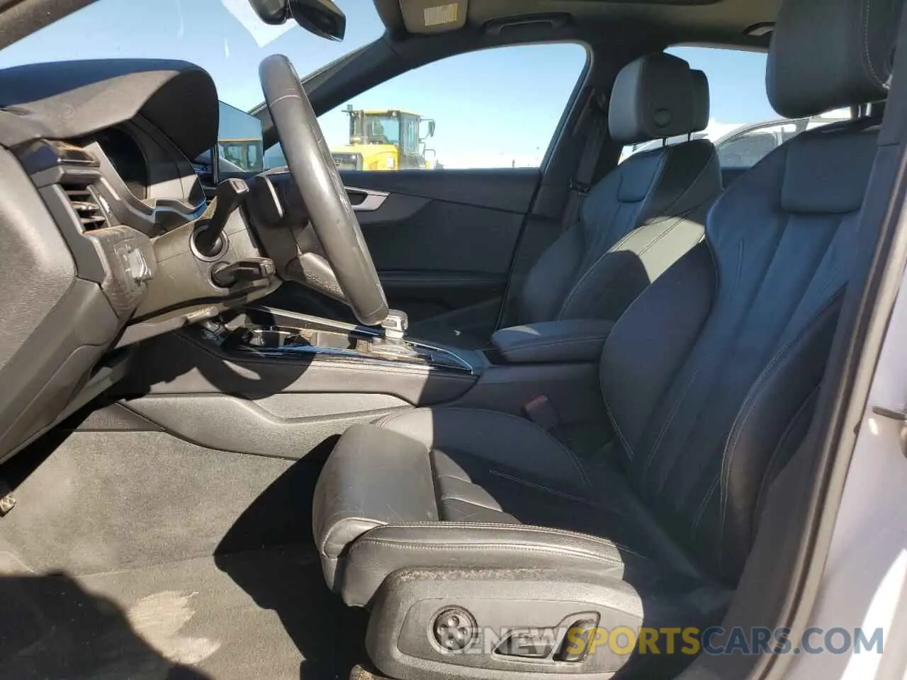 7 Photograph of a damaged car WAUEAAF46NN014687 AUDI A4 2022