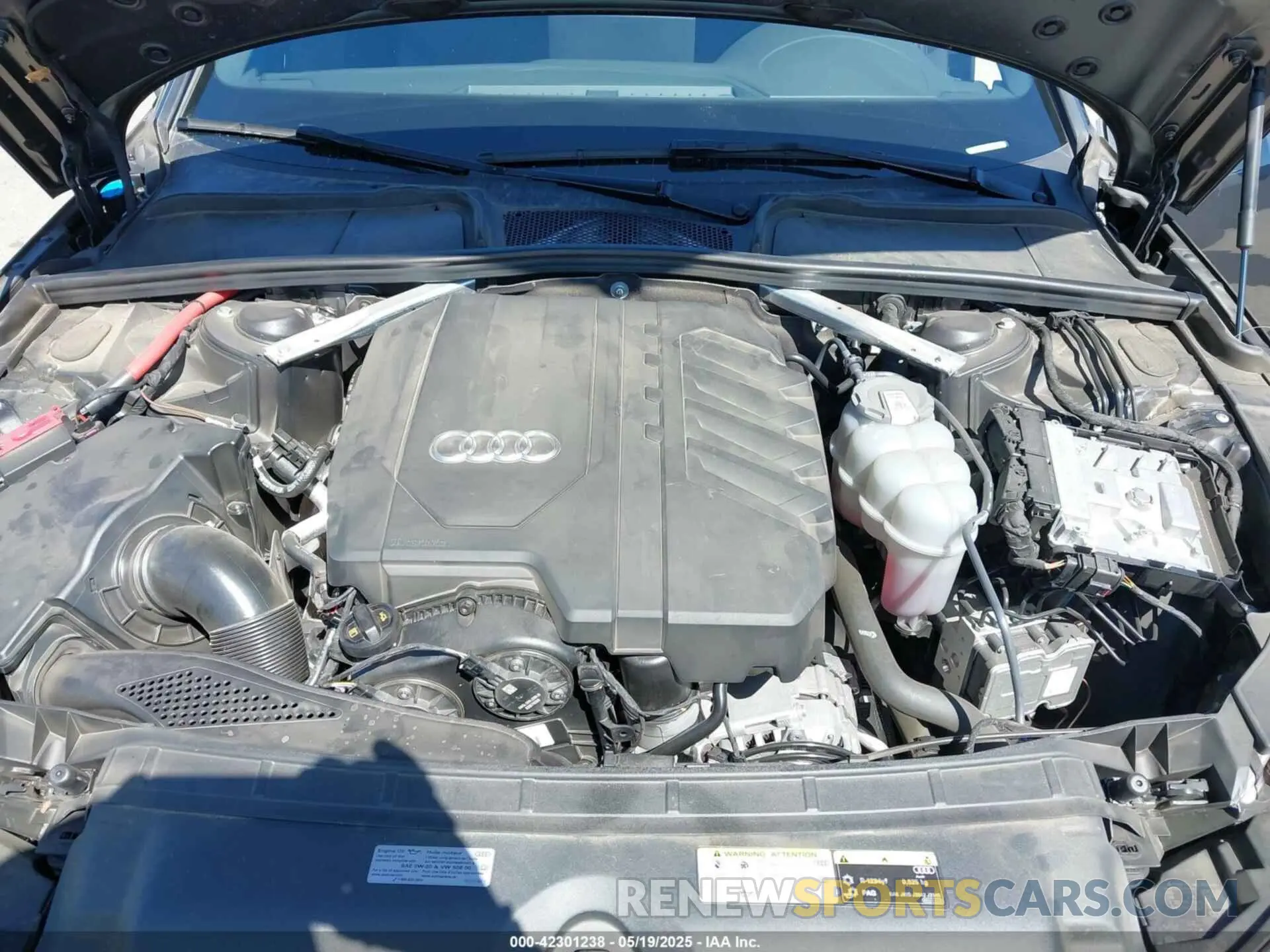 10 Photograph of a damaged car WAUEAAF47NN012401 AUDI A4 2022