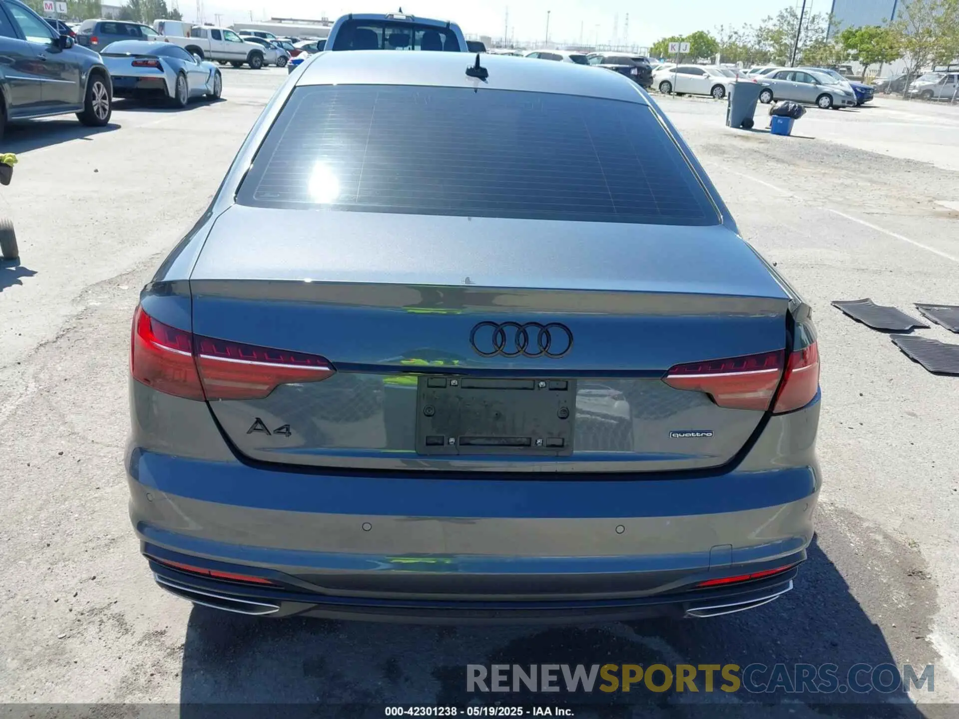 16 Photograph of a damaged car WAUEAAF47NN012401 AUDI A4 2022
