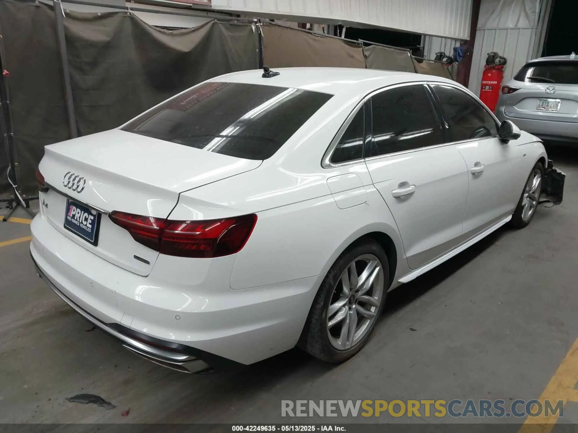4 Photograph of a damaged car WAUEAAF48NN013671 AUDI A4 2022