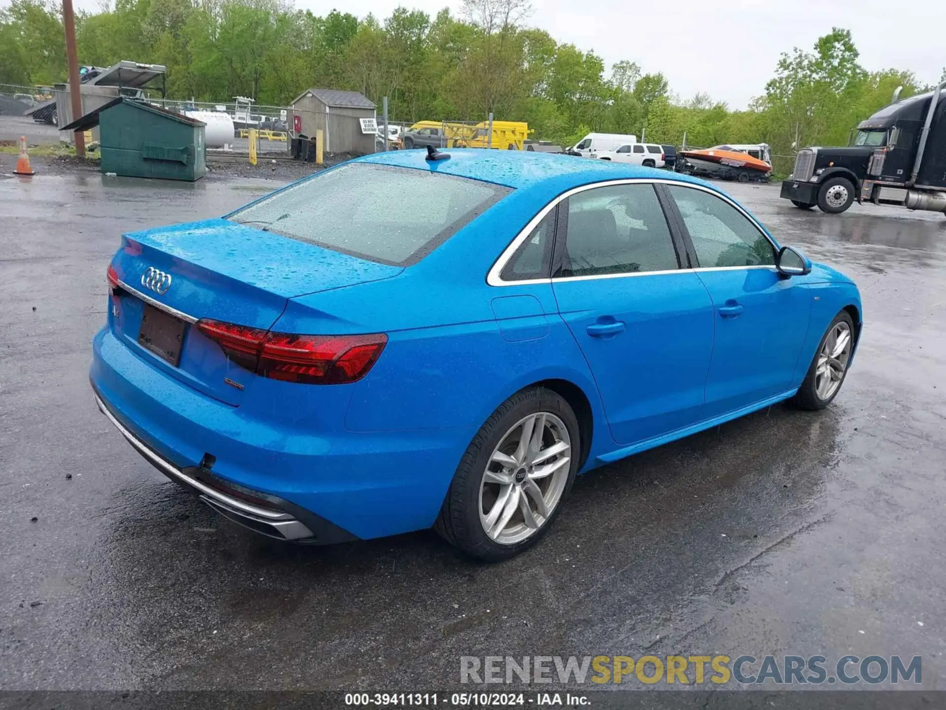 4 Photograph of a damaged car WAUEAAF4XNN011274 AUDI A4 2022