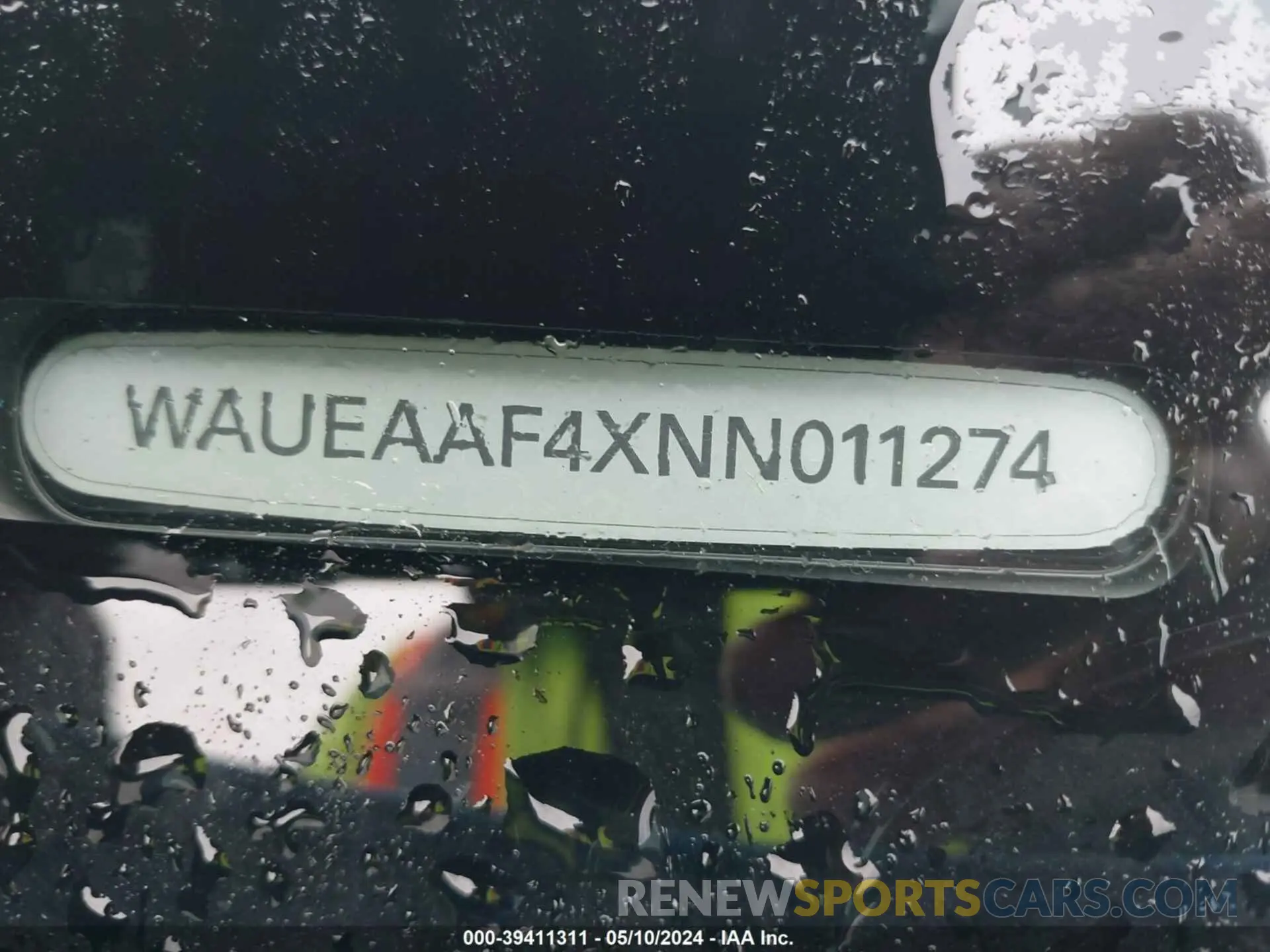 9 Photograph of a damaged car WAUEAAF4XNN011274 AUDI A4 2022
