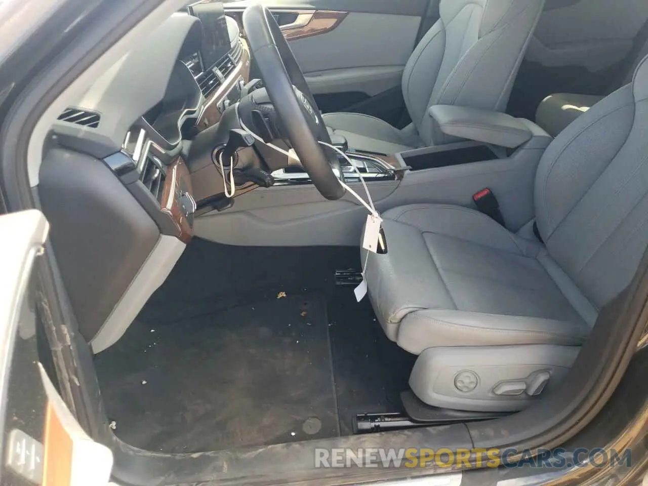 7 Photograph of a damaged car WA18ABF46PA075807 AUDI A4 2023
