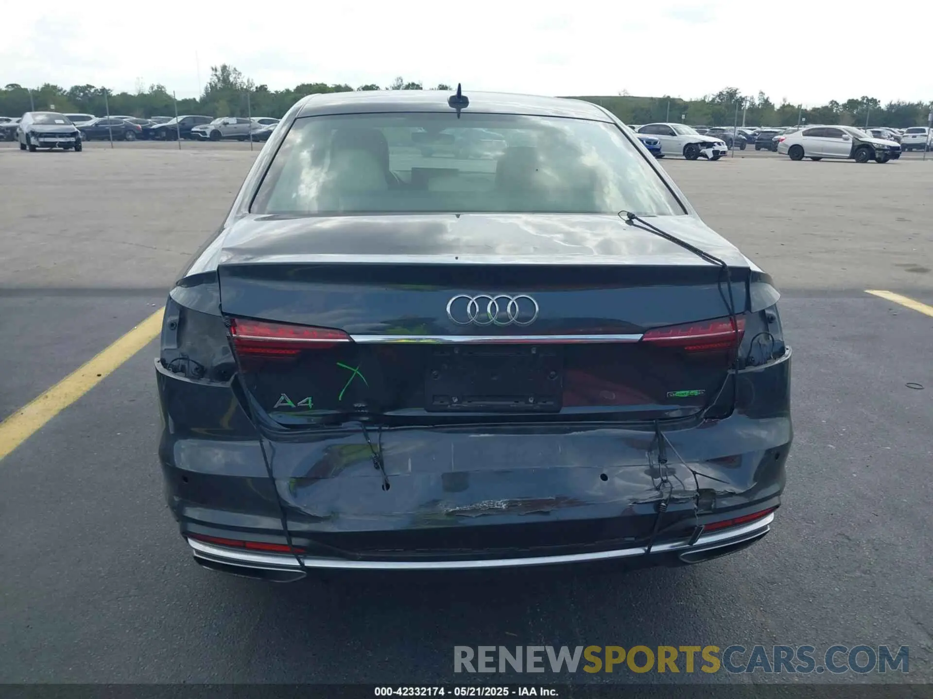 16 Photograph of a damaged car WAUABAF44PN004836 AUDI A4 2023