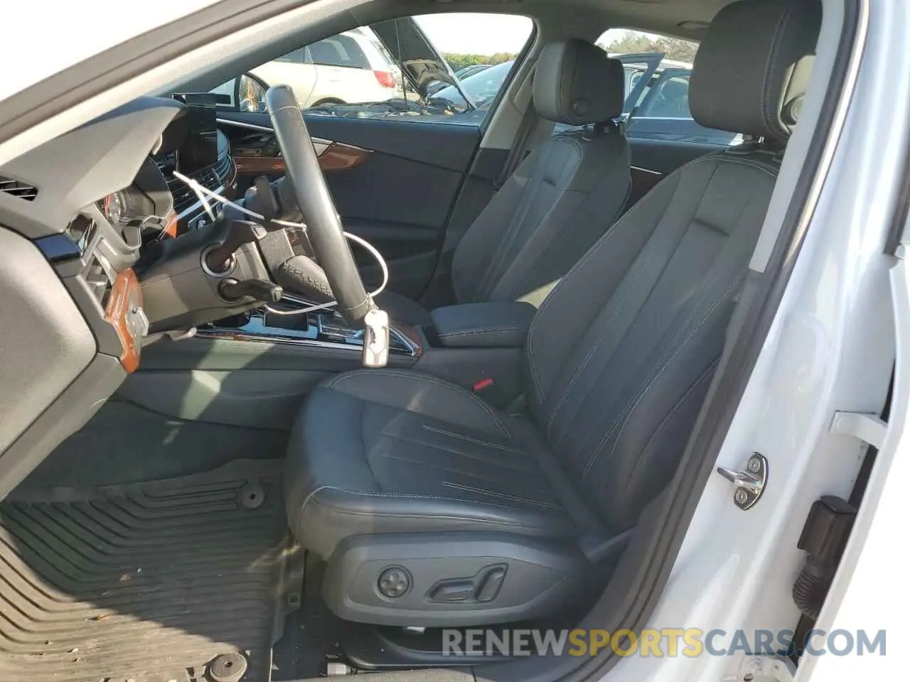 7 Photograph of a damaged car WAUABAF46PA002612 AUDI A4 2023