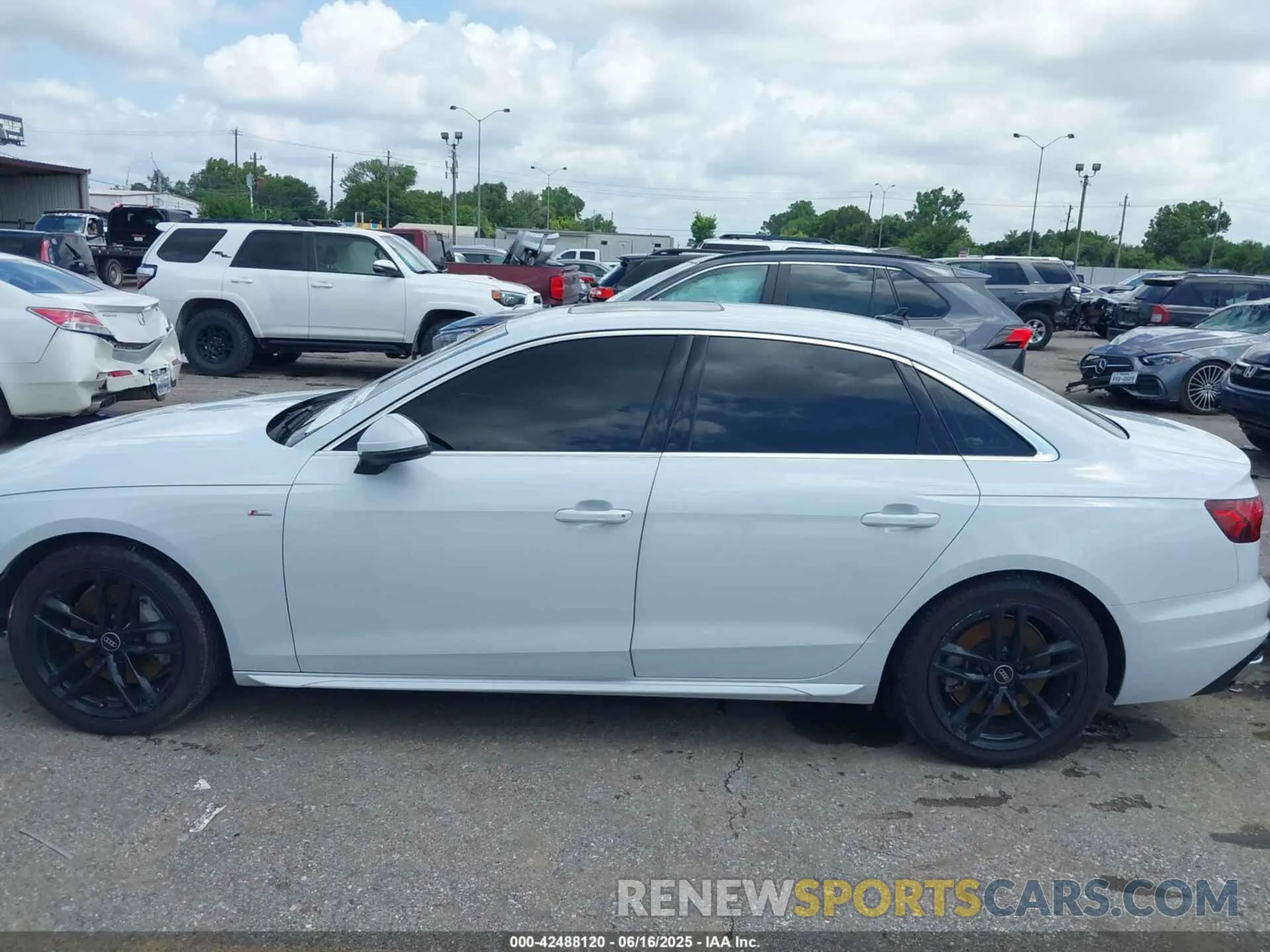 15 Photograph of a damaged car WAUEAAF44PN006672 AUDI A4 2023