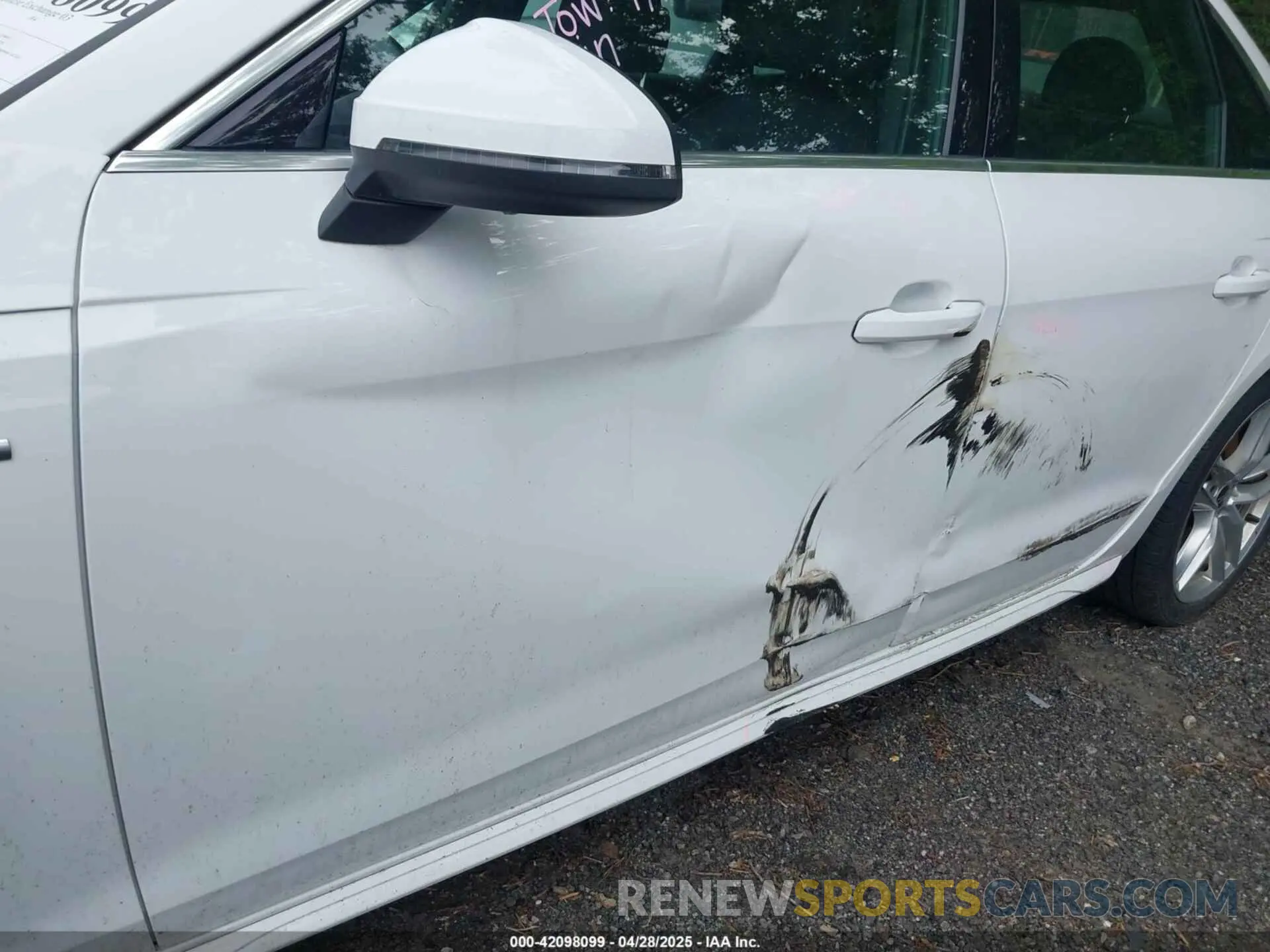 6 Photograph of a damaged car WAUEAAF47PN001966 AUDI A4 2023