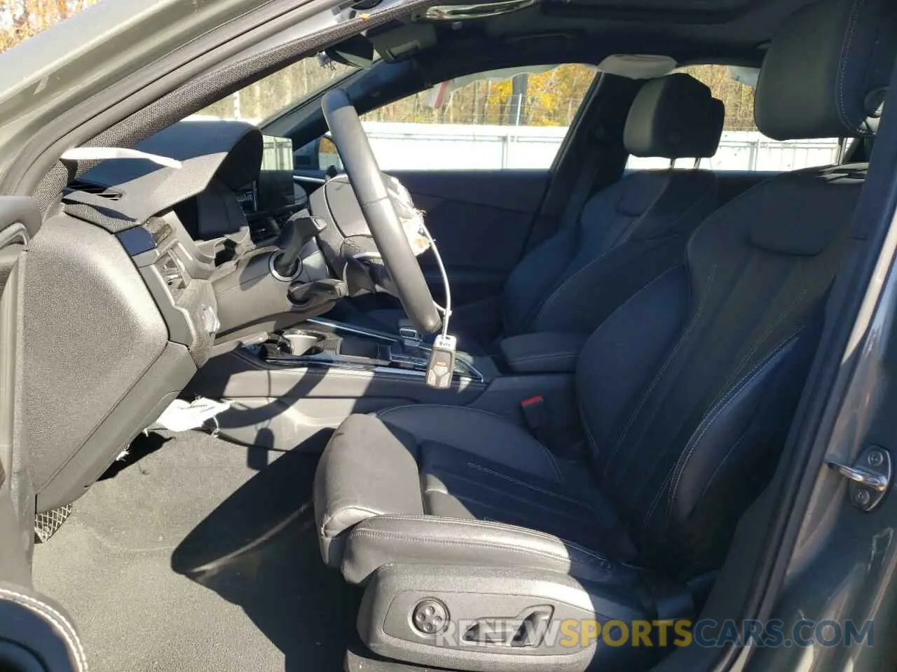 7 Photograph of a damaged car WAUEAAF4XPN016297 AUDI A4 2023