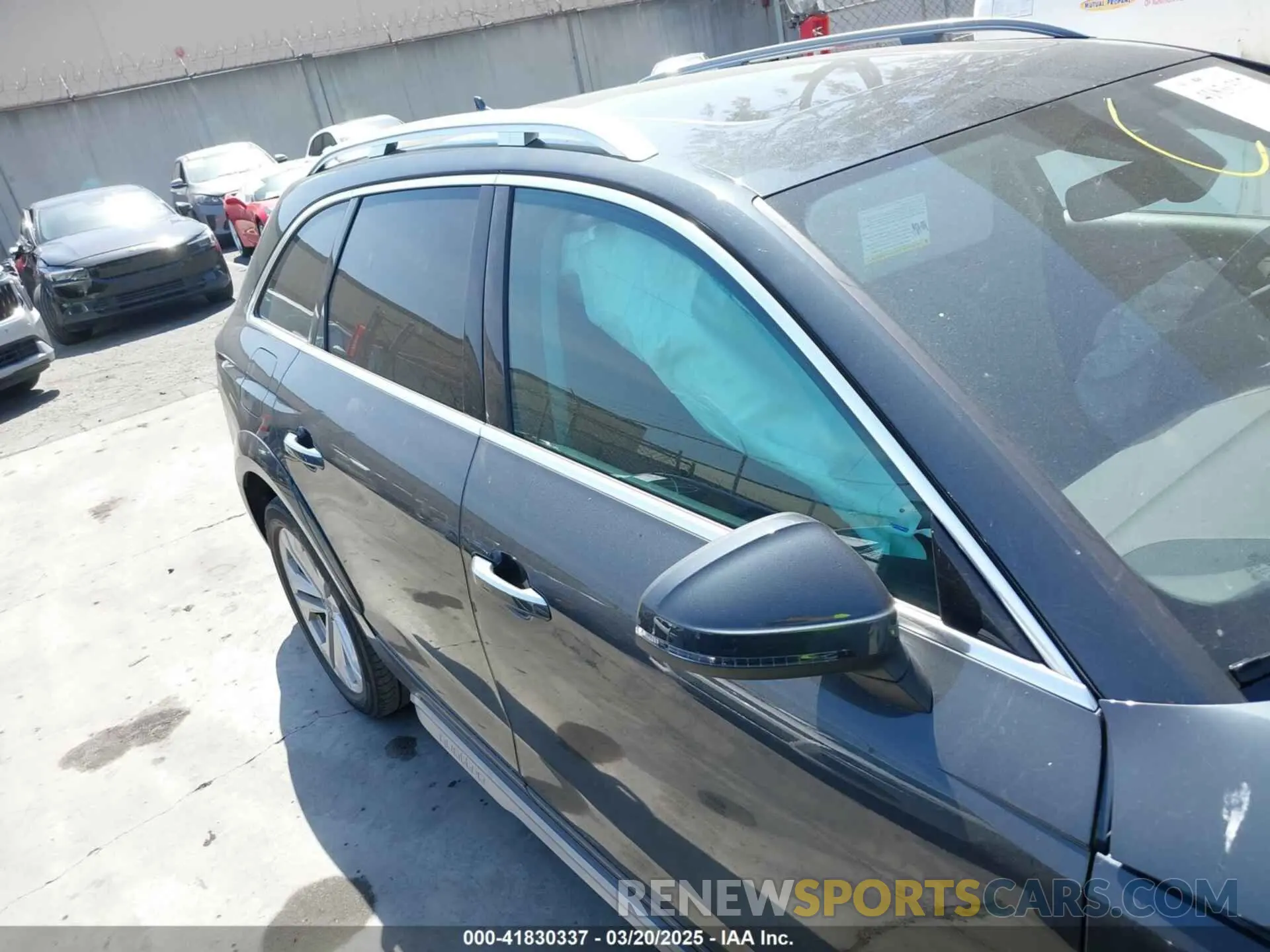 14 Photograph of a damaged car WA18NAF49LA058251 AUDI A4 ALLROAD 2020
