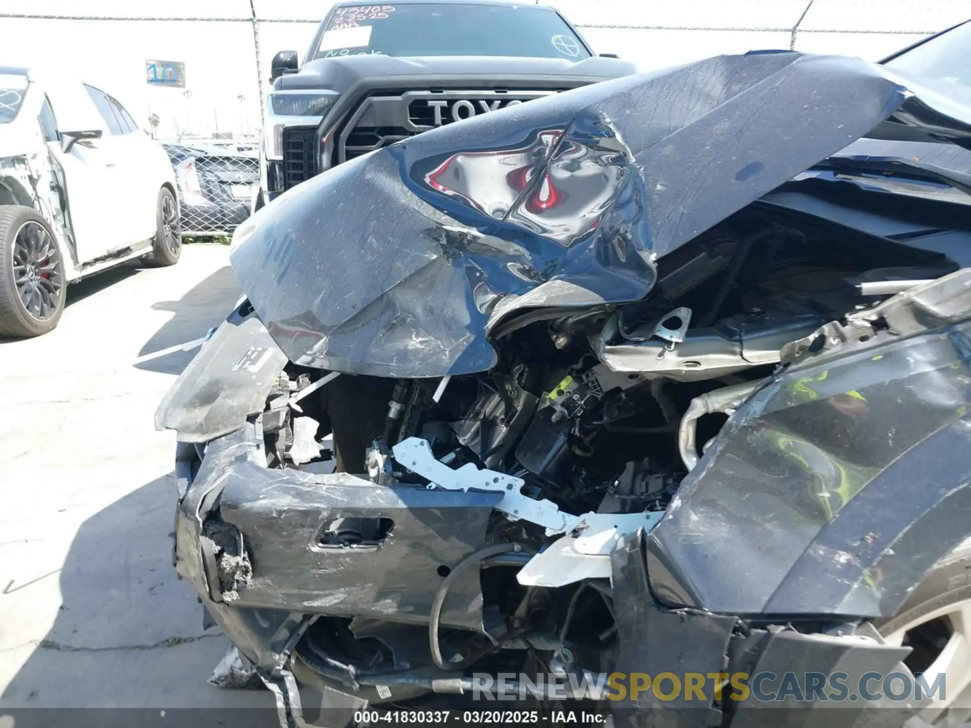 18 Photograph of a damaged car WA18NAF49LA058251 AUDI A4 ALLROAD 2020