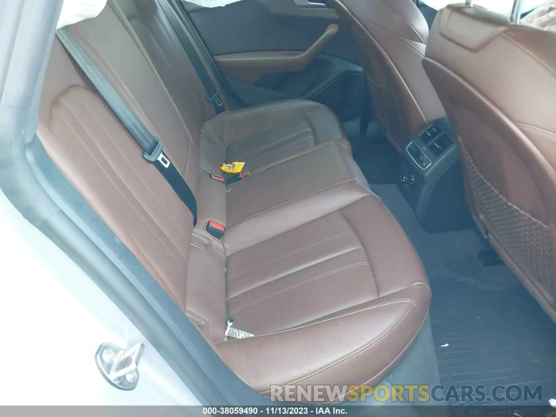 8 Photograph of a damaged car WAUENCF52JA136621 AUDI A5 2018