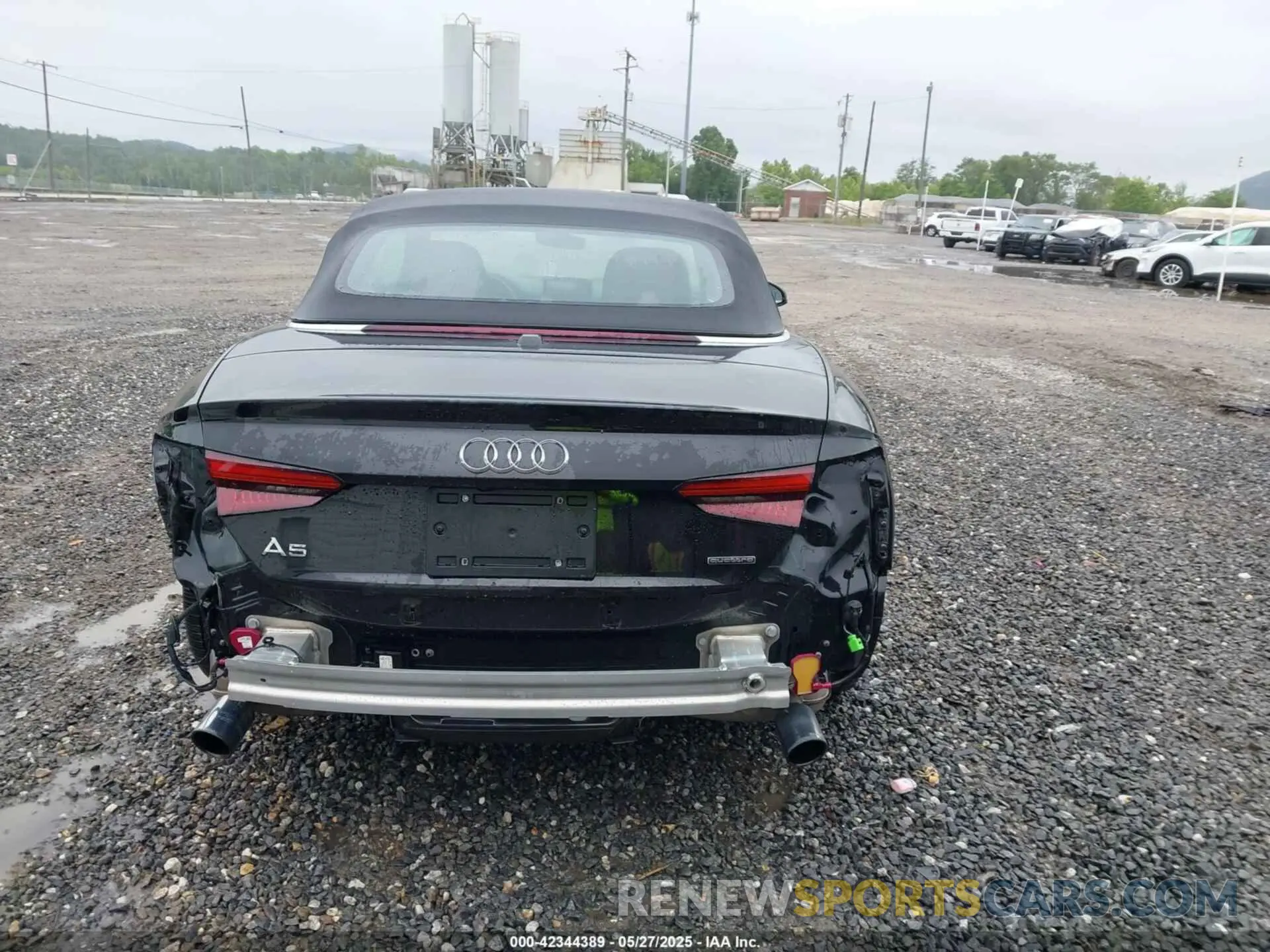 16 Photograph of a damaged car WAU2NGF51KN009346 AUDI A5 2019