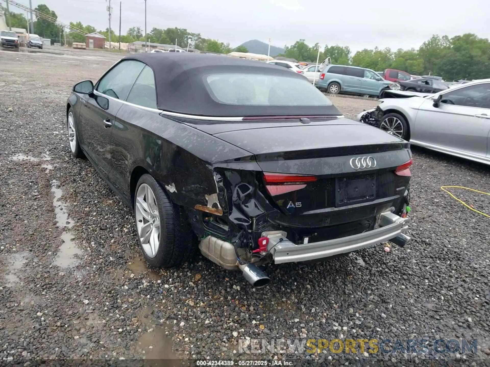 3 Photograph of a damaged car WAU2NGF51KN009346 AUDI A5 2019