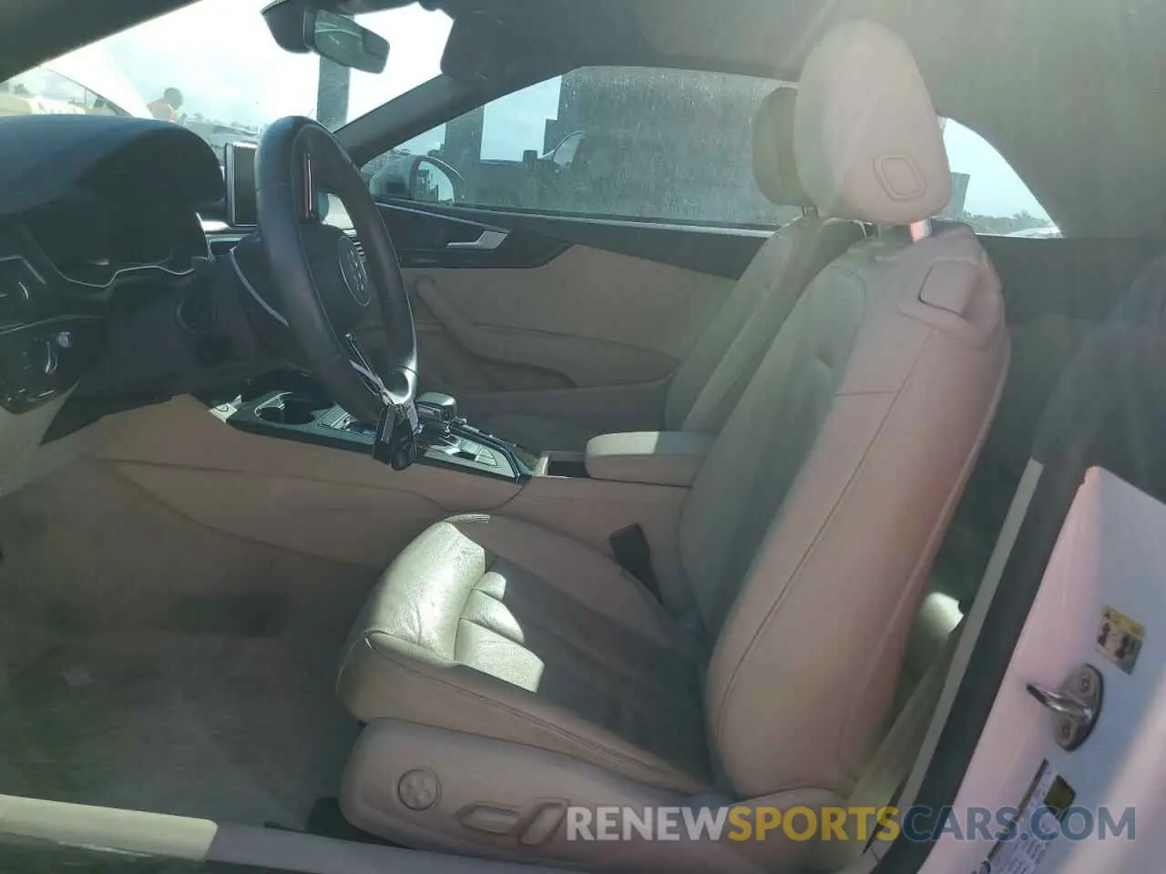 7 Photograph of a damaged car WAU2NGF52KN004656 AUDI A5 2019