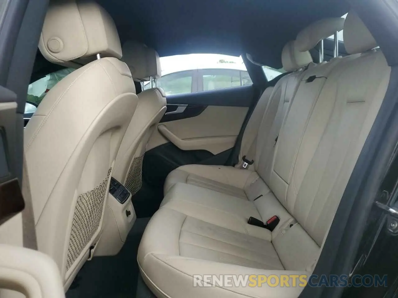 10 Photograph of a damaged car WAUANCF51KA051205 AUDI A5 2019