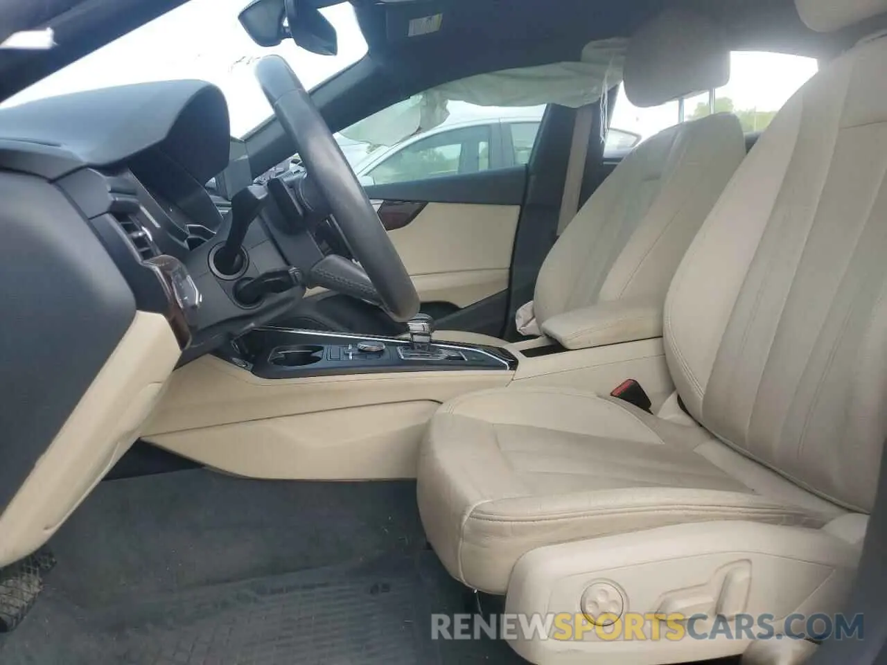 7 Photograph of a damaged car WAUANCF51KA051205 AUDI A5 2019