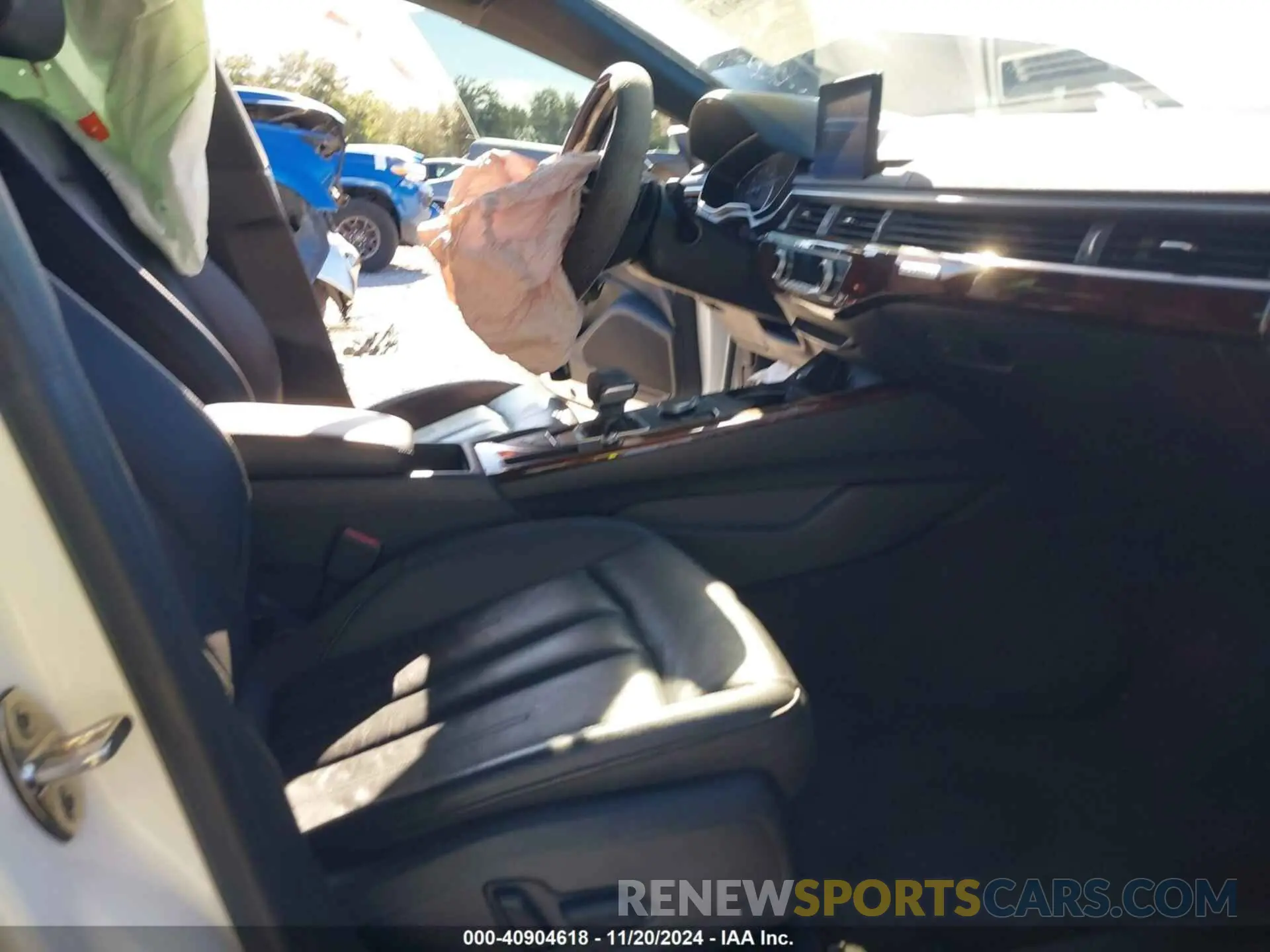5 Photograph of a damaged car WAUANCF52KA060303 AUDI A5 2019