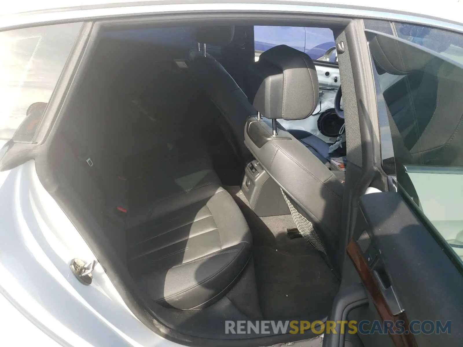 6 Photograph of a damaged car WAUANCF53KA055028 AUDI A5 2019