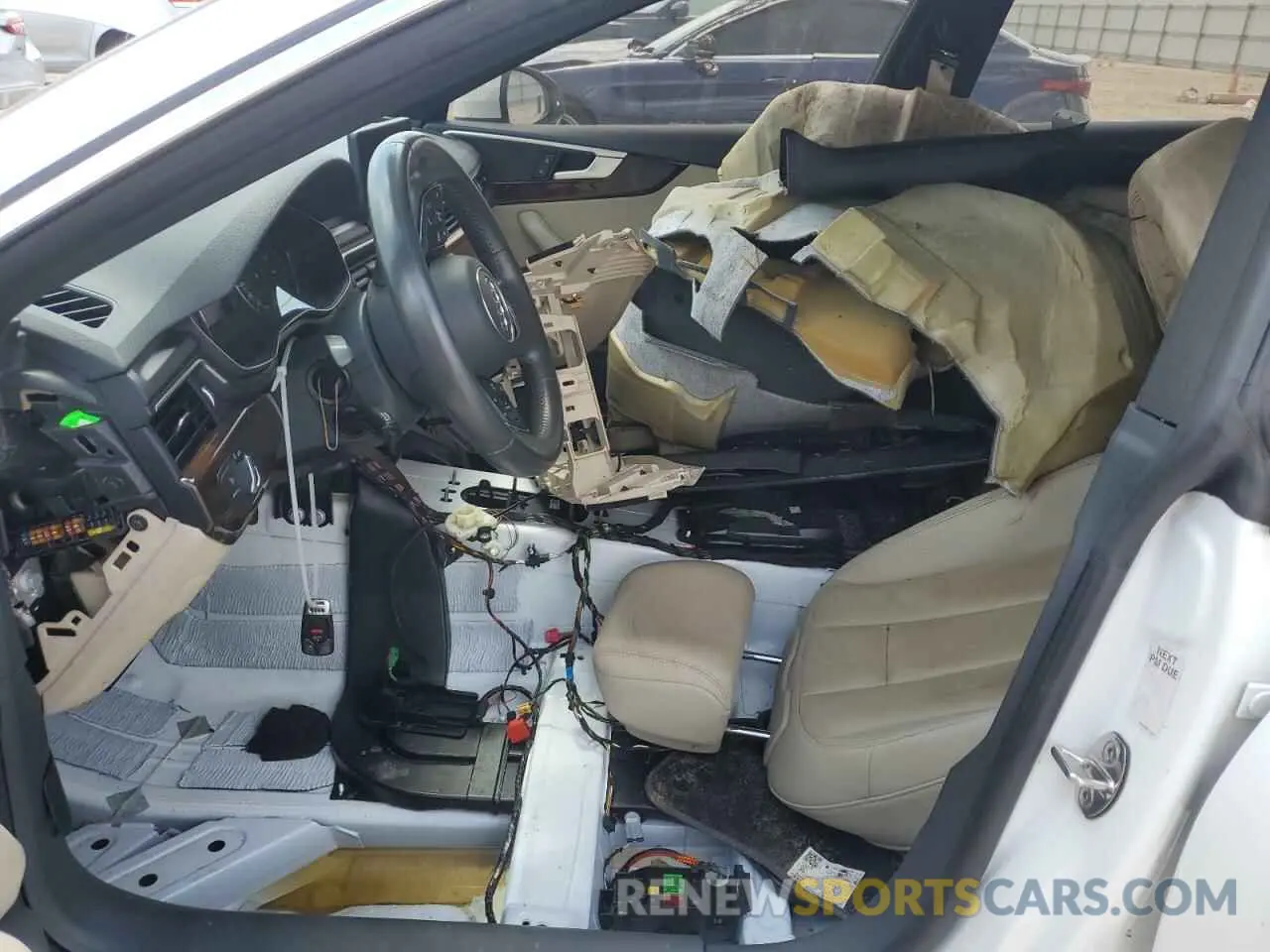 7 Photograph of a damaged car WAUANCF54KA059489 AUDI A5 2019