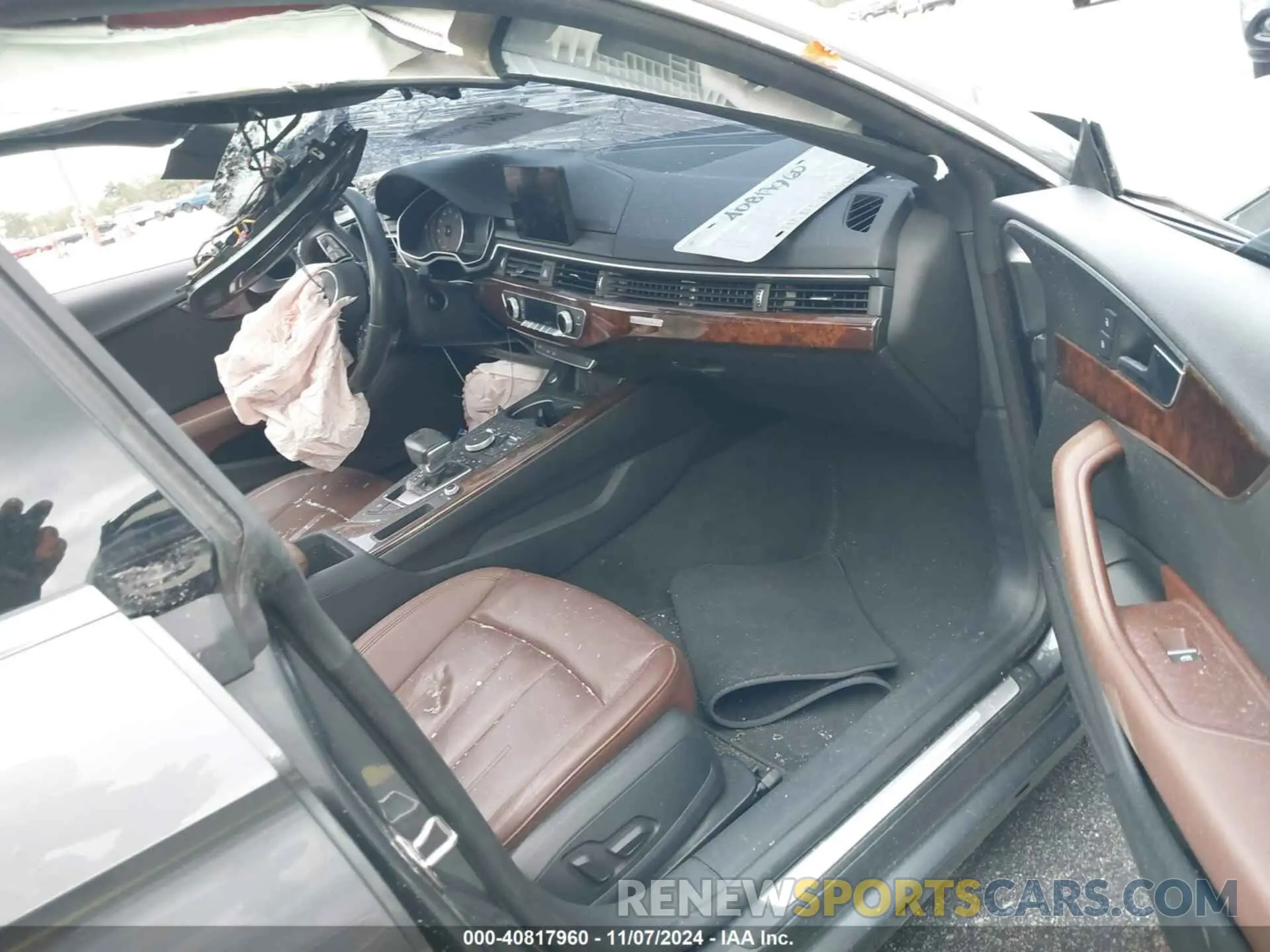 5 Photograph of a damaged car WAUANCF54KA076681 AUDI A5 2019