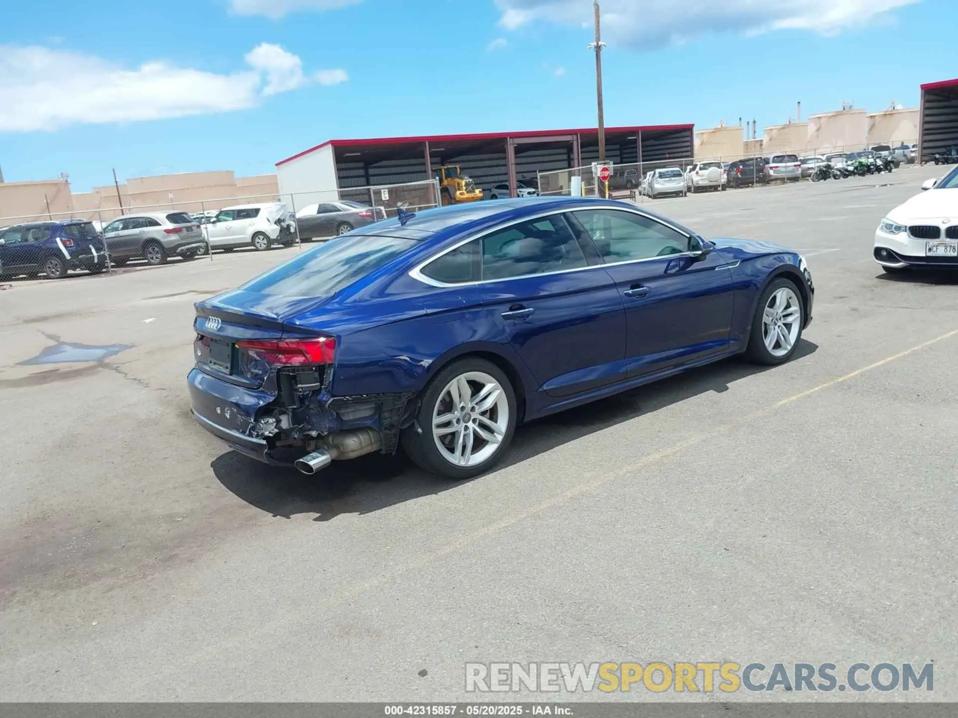 4 Photograph of a damaged car WAUANCF54KA080147 AUDI A5 2019