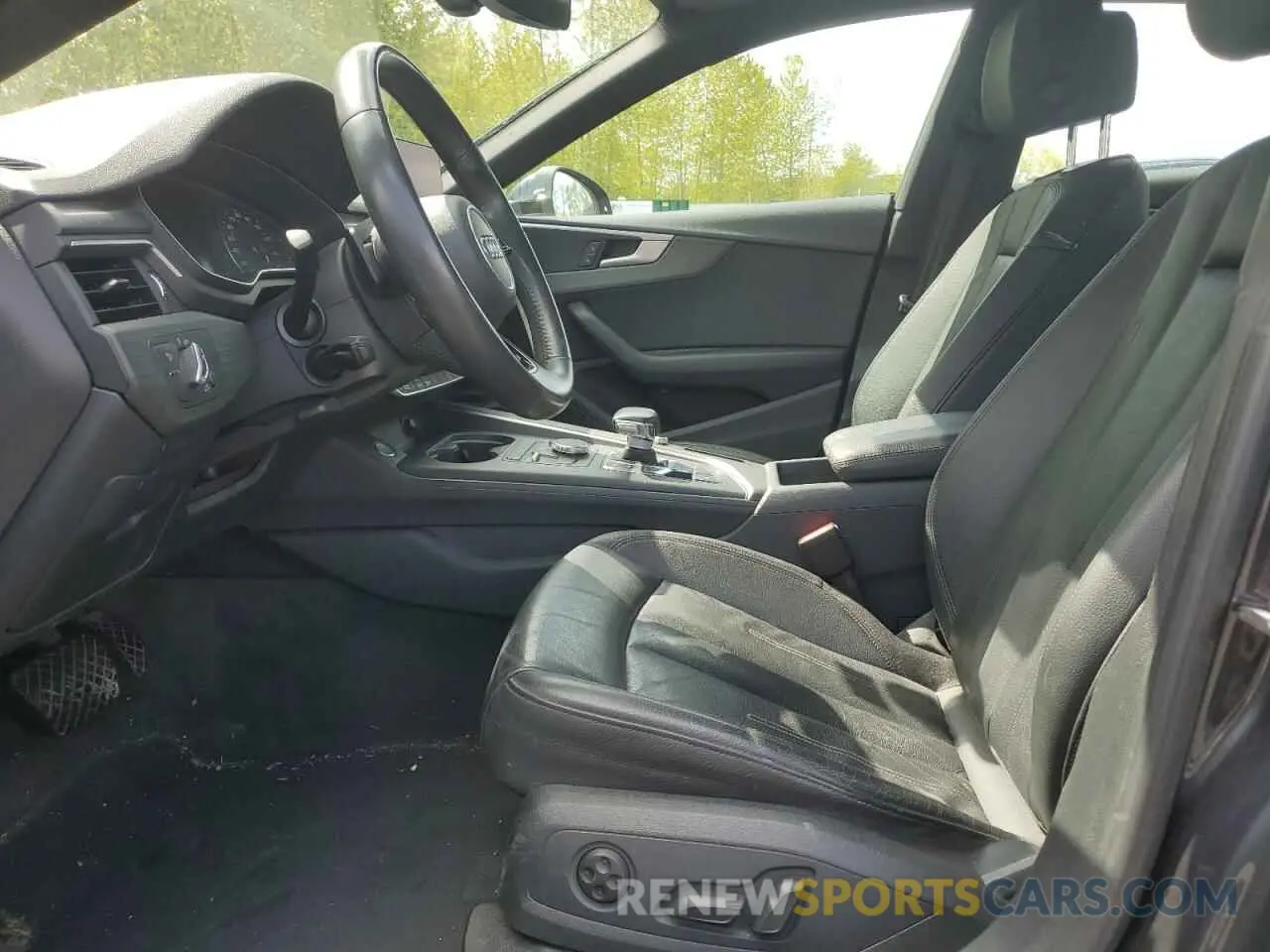7 Photograph of a damaged car WAUANCF55KA084224 AUDI A5 2019