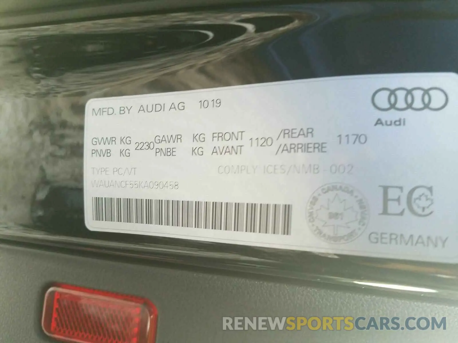 10 Photograph of a damaged car WAUANCF55KA090458 AUDI A5 2019