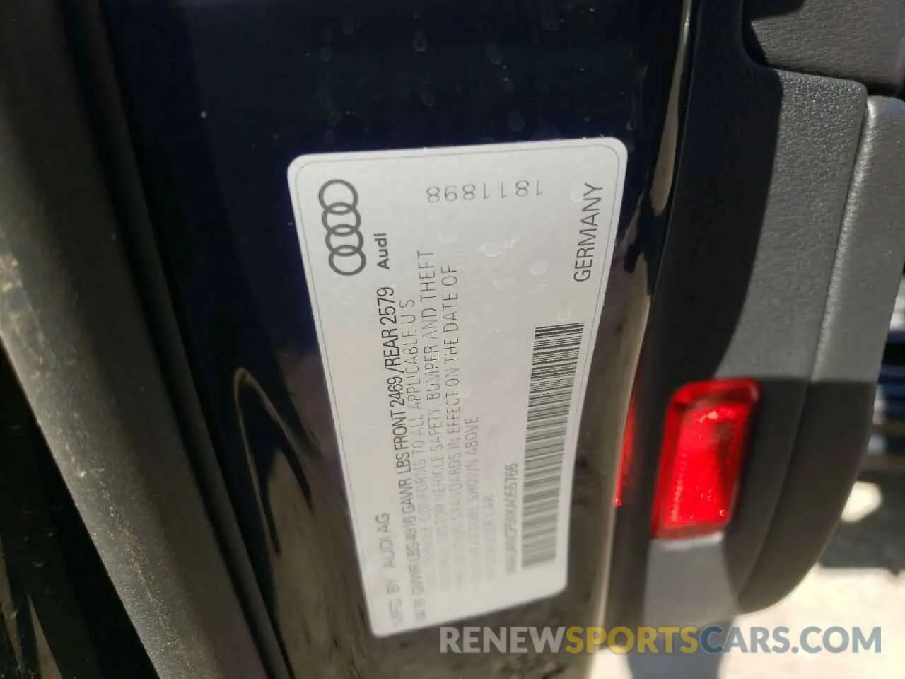 10 Photograph of a damaged car WAUANCF56KA055766 AUDI A5 2019
