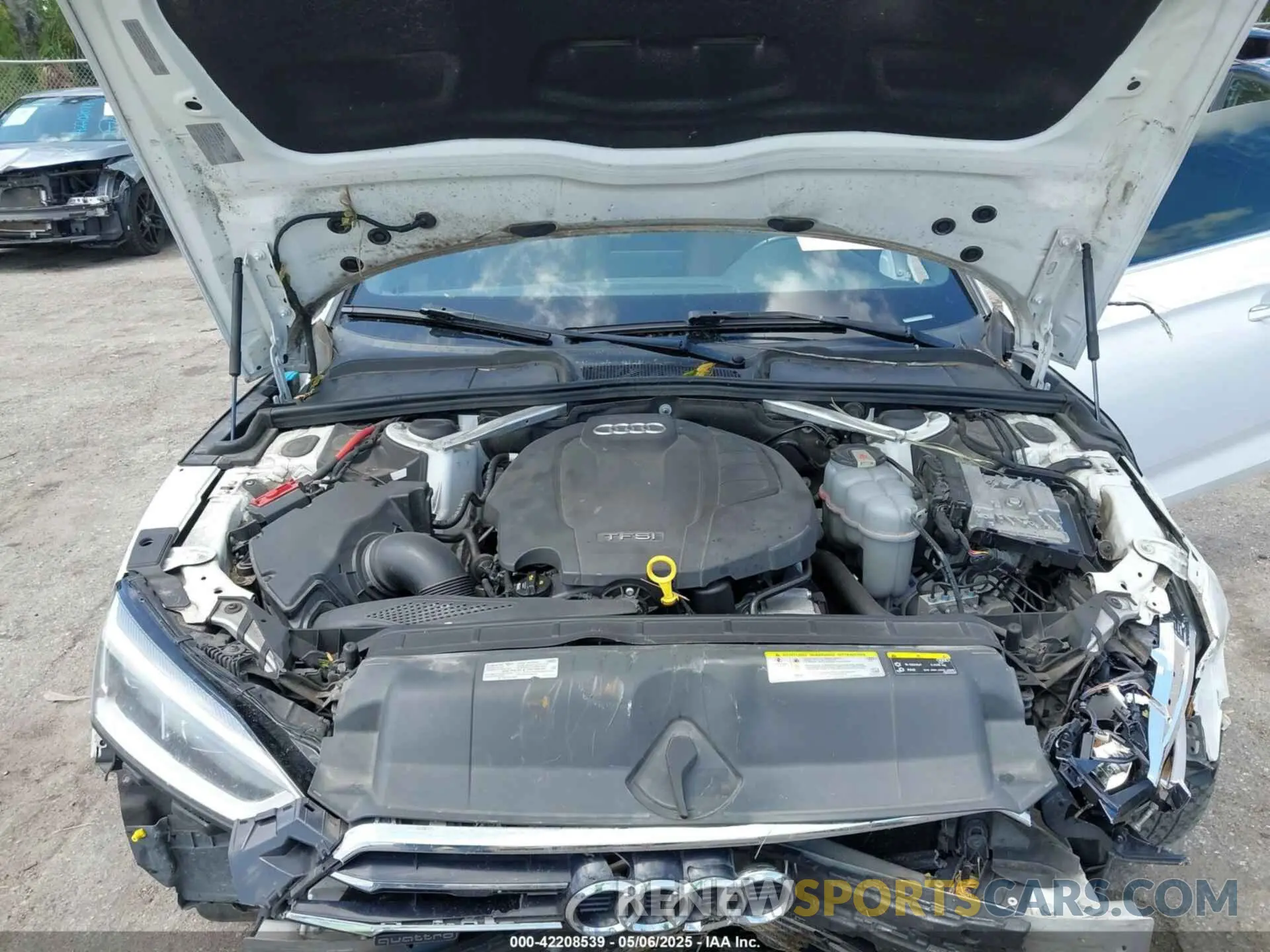10 Photograph of a damaged car WAUANCF56KA080411 AUDI A5 2019