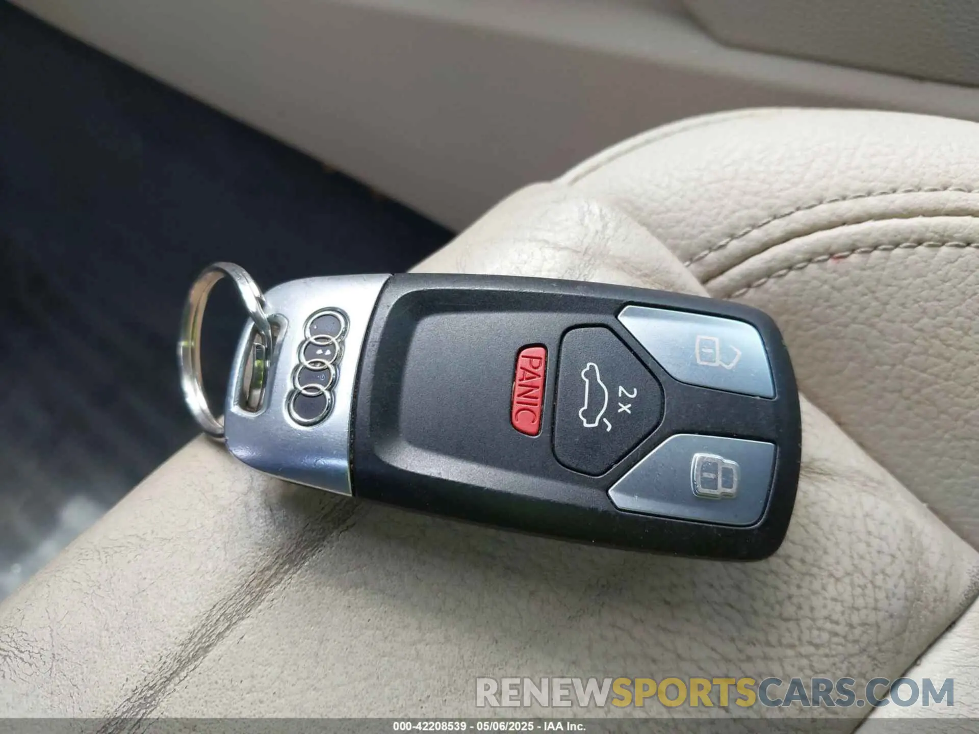 11 Photograph of a damaged car WAUANCF56KA080411 AUDI A5 2019