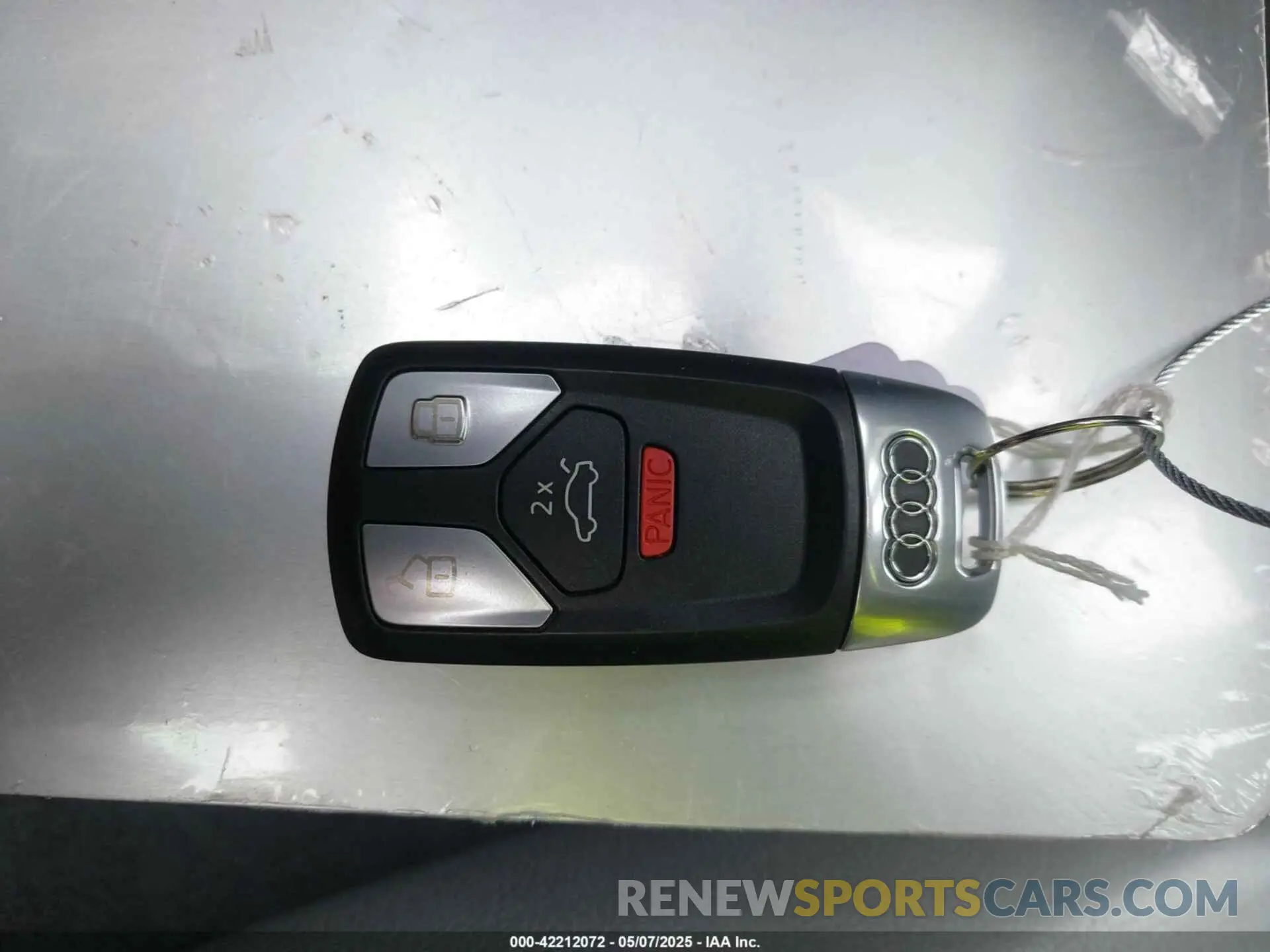 11 Photograph of a damaged car WAUANCF58KA084492 AUDI A5 2019
