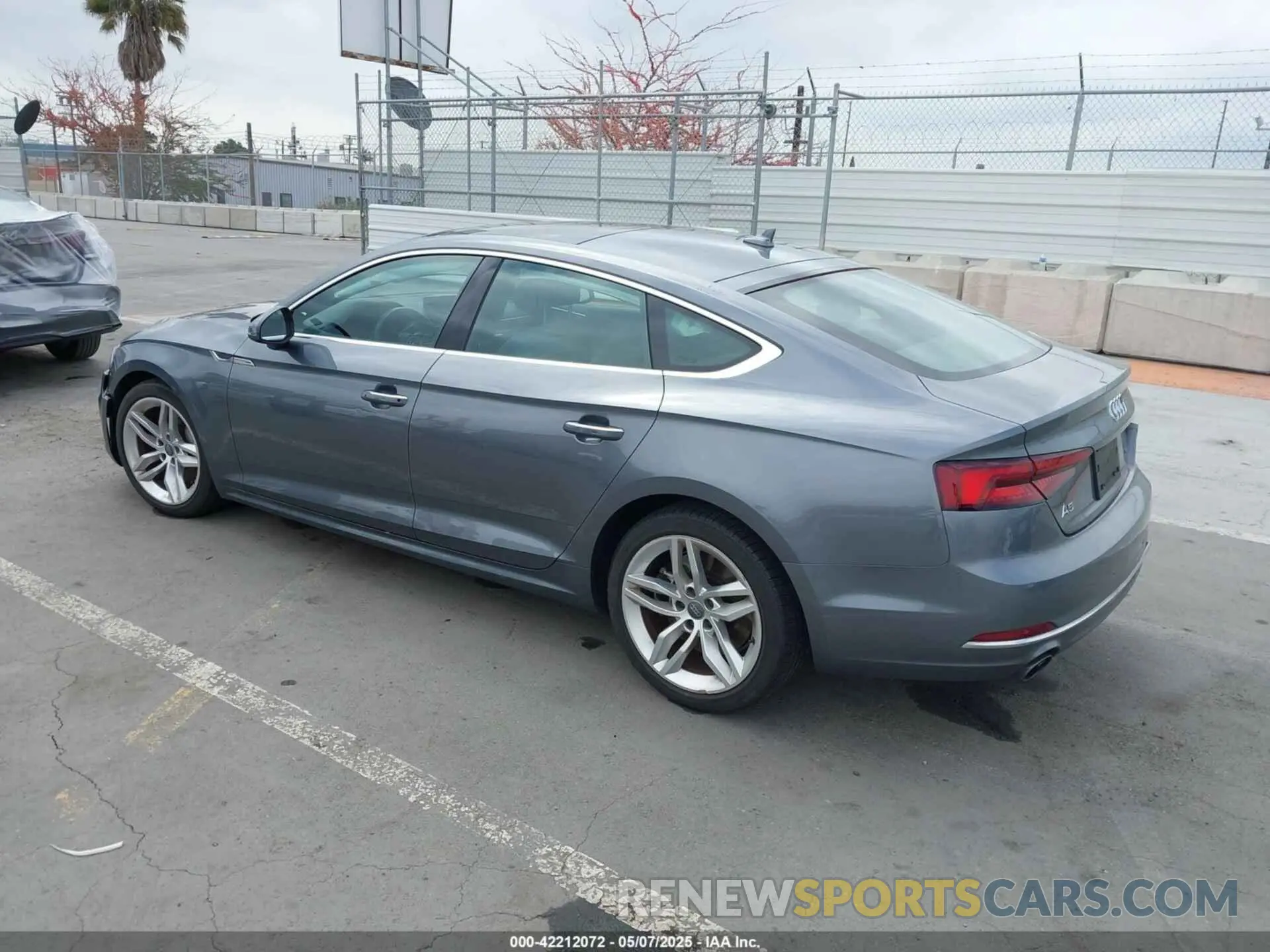 3 Photograph of a damaged car WAUANCF58KA084492 AUDI A5 2019